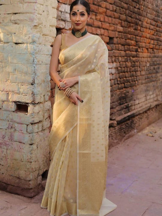 Bansari Textile Jacquard Self Design Regular Saree With Unstitched Blouse Piece ( Cream ) Bansari Textile Jacquard Self Design Regular Saree With Unstitched Blouse Piece ( Cream )