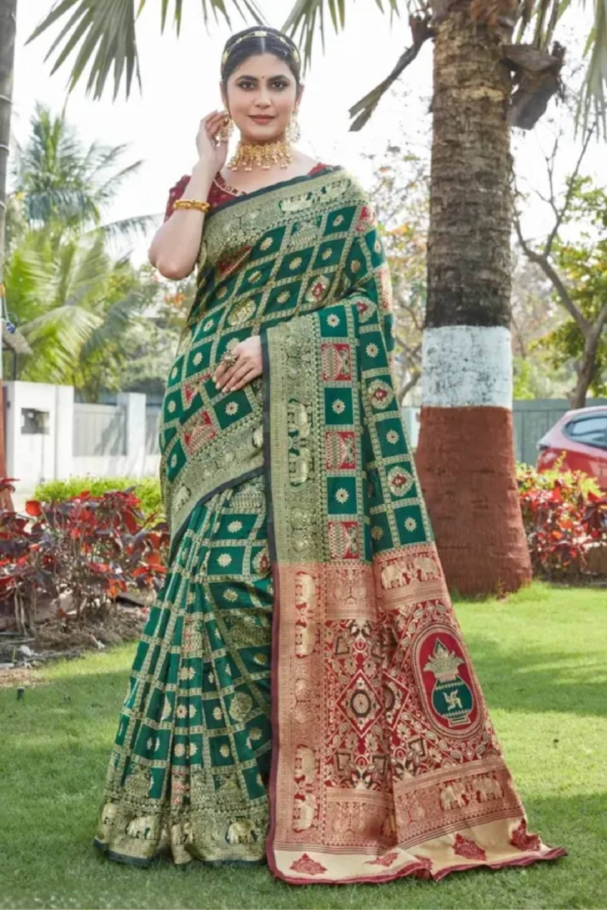     			Gazal Fashions Art Silk Woven Kanjeevaram Sarees With Unstitched Blouse Piece ( Green )
