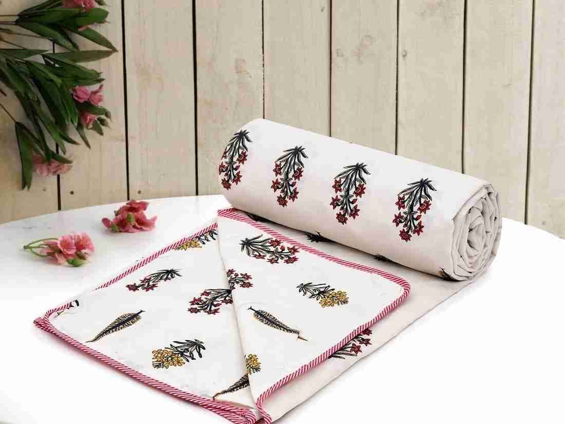     			Reversible Floral Printed Single Bed Dohar for AC Room - 152 cm x 244 cm (Width x Height)