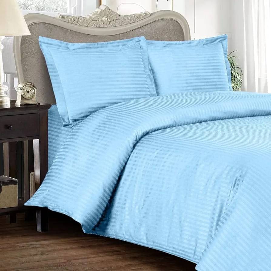 Striped Microfiber Heavy Winter 250 GSM Prime Double Bed Comforter/Duvet/Quilt - 228 cm x 254 cm (Width x Height) Striped Microfiber Heavy Winter 250 GSM Prime Double Bed Comforter/Duvet/Quilt - 228 cm x 254 cm (Width x Height)