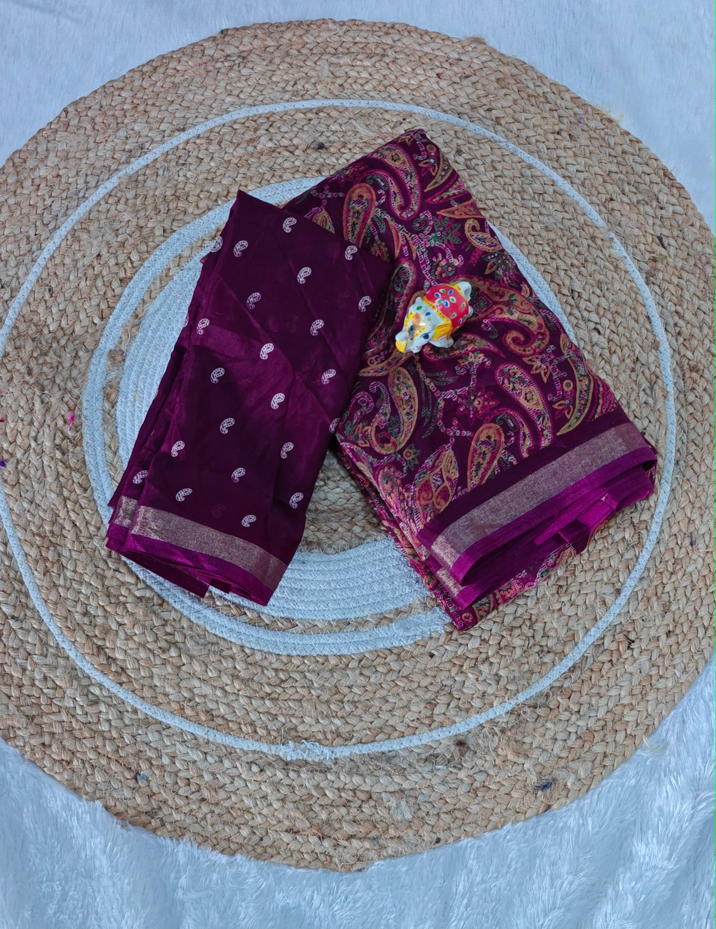 SHIRODHARI Cotton Blend Printed Sambalpuri Saree With Unstitched Blouse Piece ( Purple ) SHIRODHARI Cotton Blend Printed Sambalpuri Saree With Unstitched Blouse Piece ( Purple )