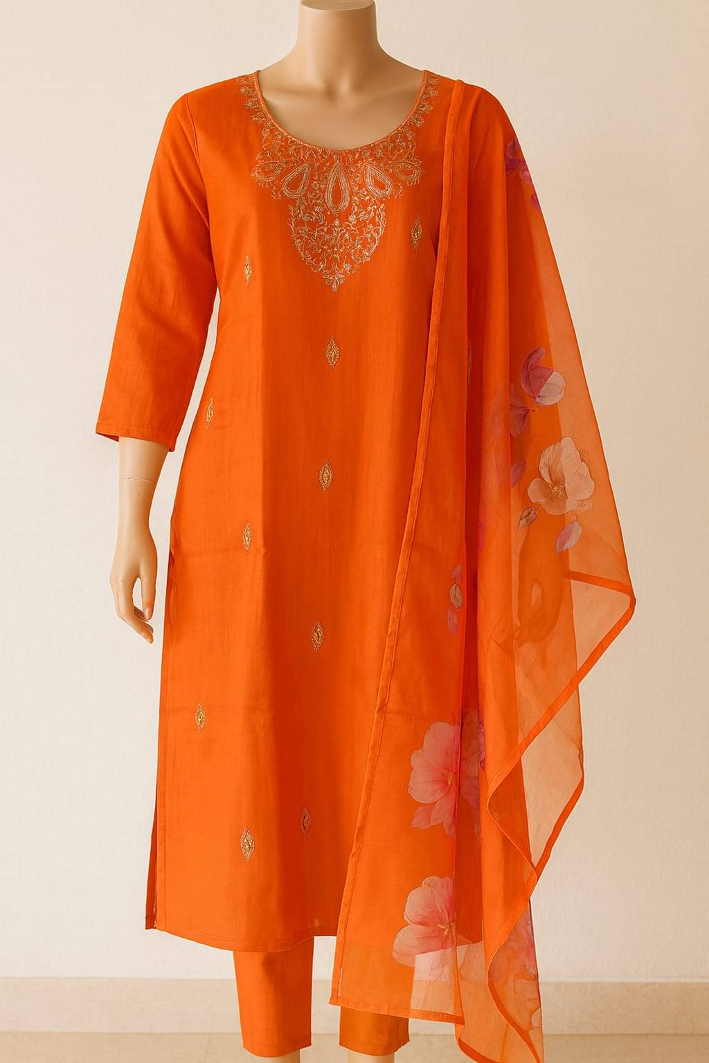     			ANKHIR ERA Women Rayon Embroidered A-line Kurti With Pants ( Orange )