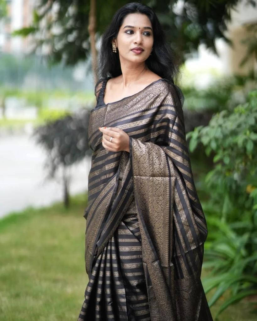     			Bansari Textile Art Silk Embroidered Kanjeevaram Sarees With Unstitched Blouse Piece ( Black )