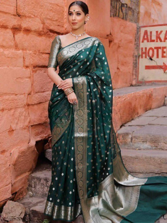     			Bansari Textile Art Silk Woven Regular Saree With Unstitched Blouse Piece ( Green )