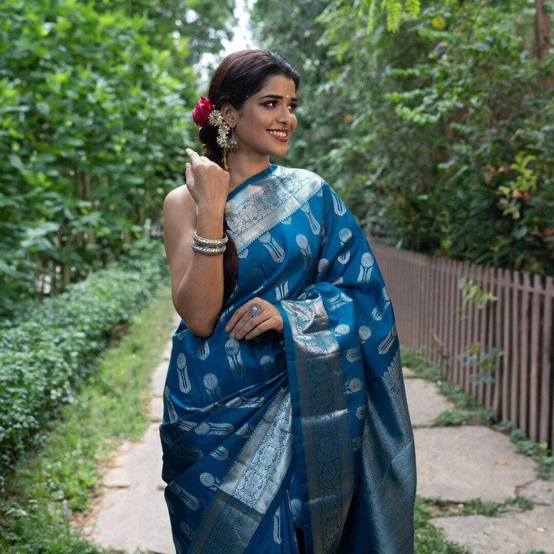     			Bansari Textile Art Silk Woven Regular Saree With Unstitched Blouse Piece ( Light Blue )