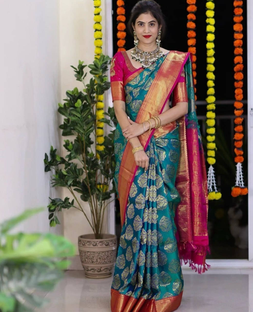     			Bansari Textile Art Silk Woven Regular Saree With Unstitched Blouse Piece ( Light Green )