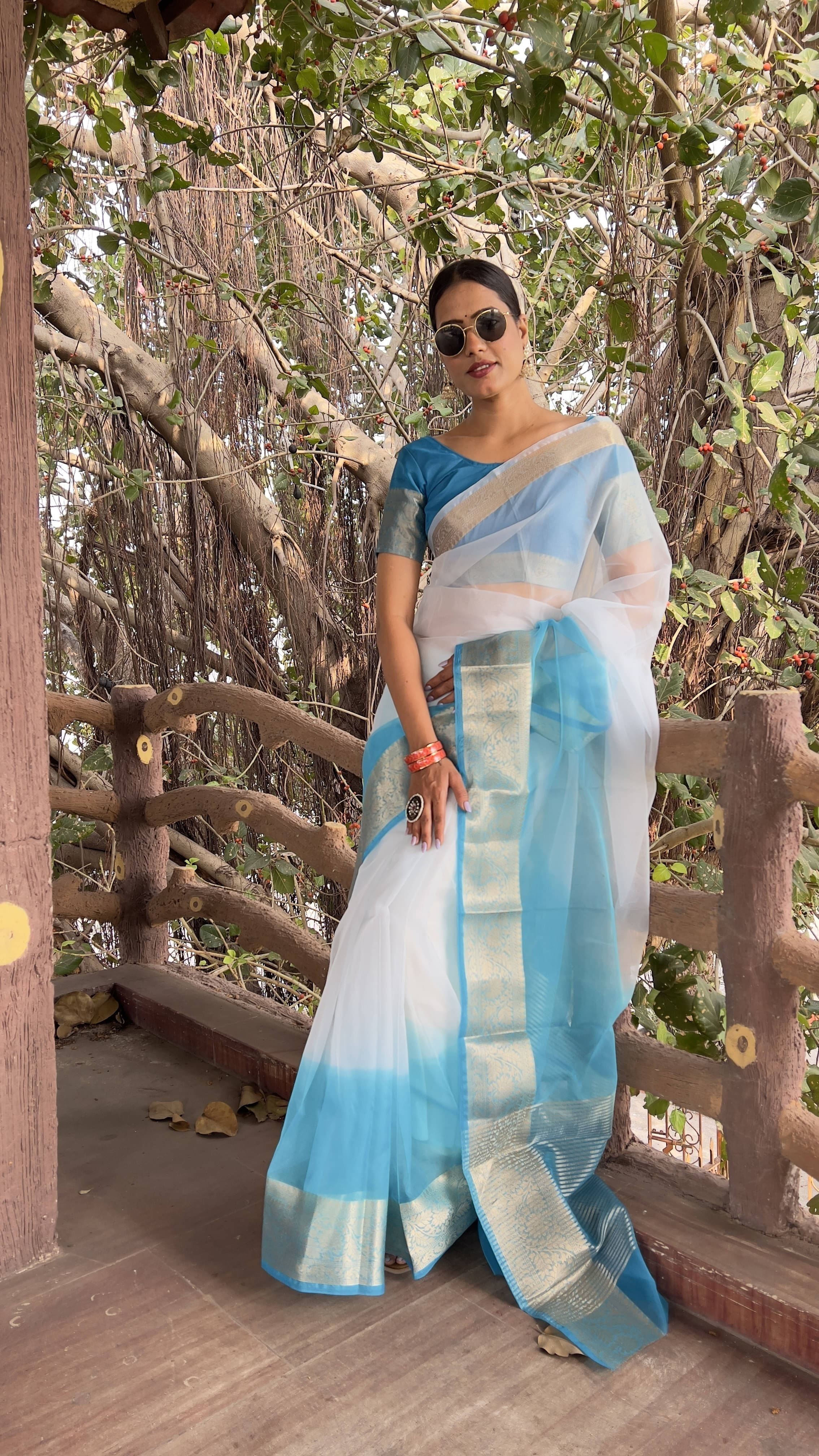 Bansari Textile Jacquard Embroidered Regular Saree With Unstitched Blouse Piece ( Light Blue )     			Bansari Textile Jacquard Embroidered Regular Saree With Unstitched Blouse Piece ( Light Blue )