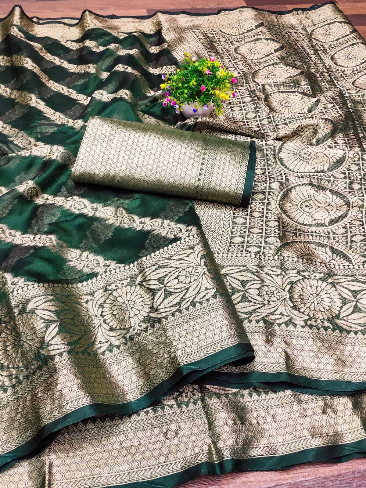     			Bansari Textile Jacquard Printed Regular Saree With Unstitched Blouse Piece ( Green )