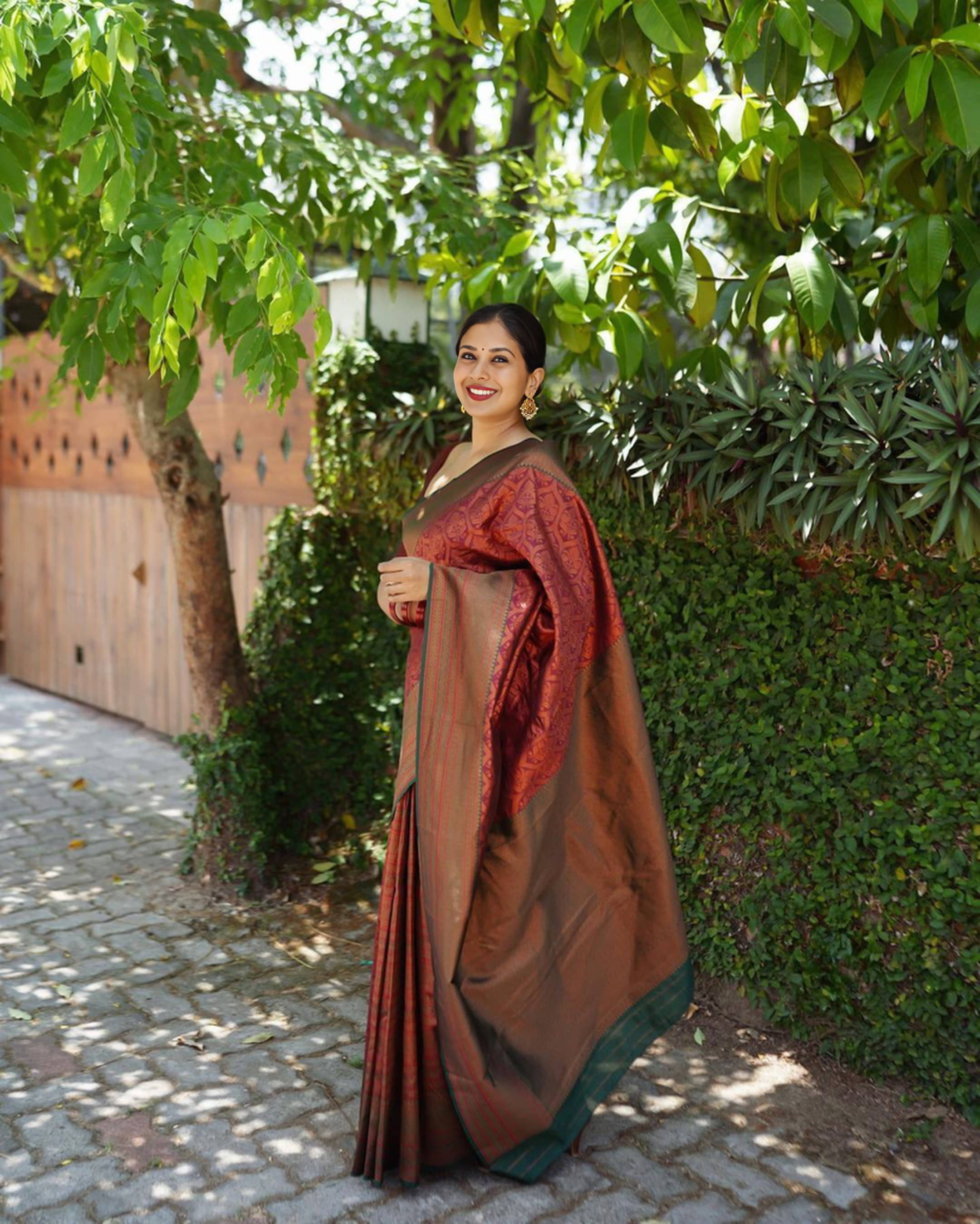 Bansari Textile Jacquard Self Design Kanjeevaram Sarees With Unstitched Blouse Piece ( Maroon ) Bansari Textile Jacquard Self Design Kanjeevaram Sarees With Unstitched Blouse Piece ( Maroon )