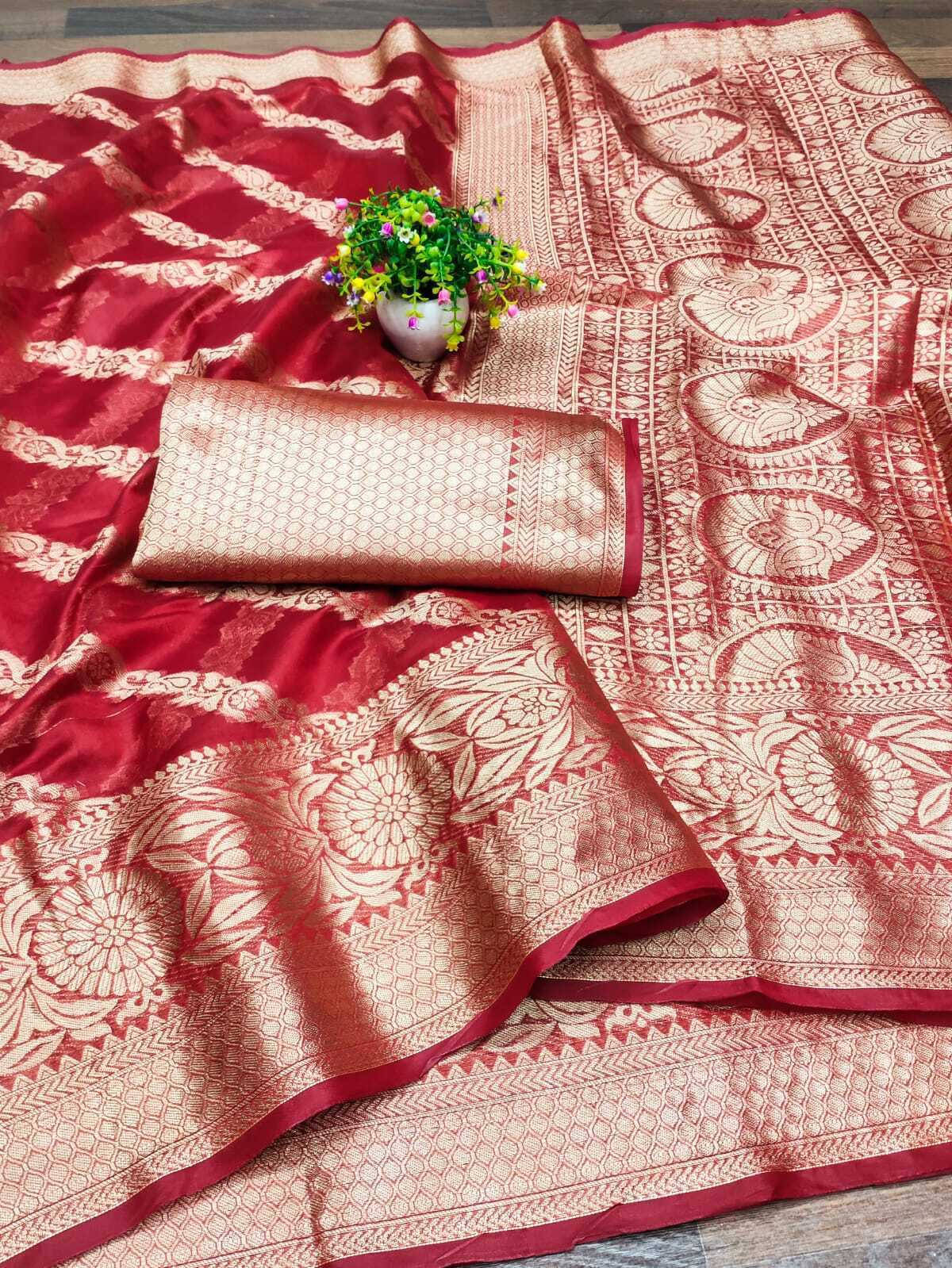 Bansari Textile Jacquard Woven Regular Saree With Unstitched Blouse Piece ( Red ) Bansari Textile Jacquard Woven Regular Saree With Unstitched Blouse Piece ( Red )