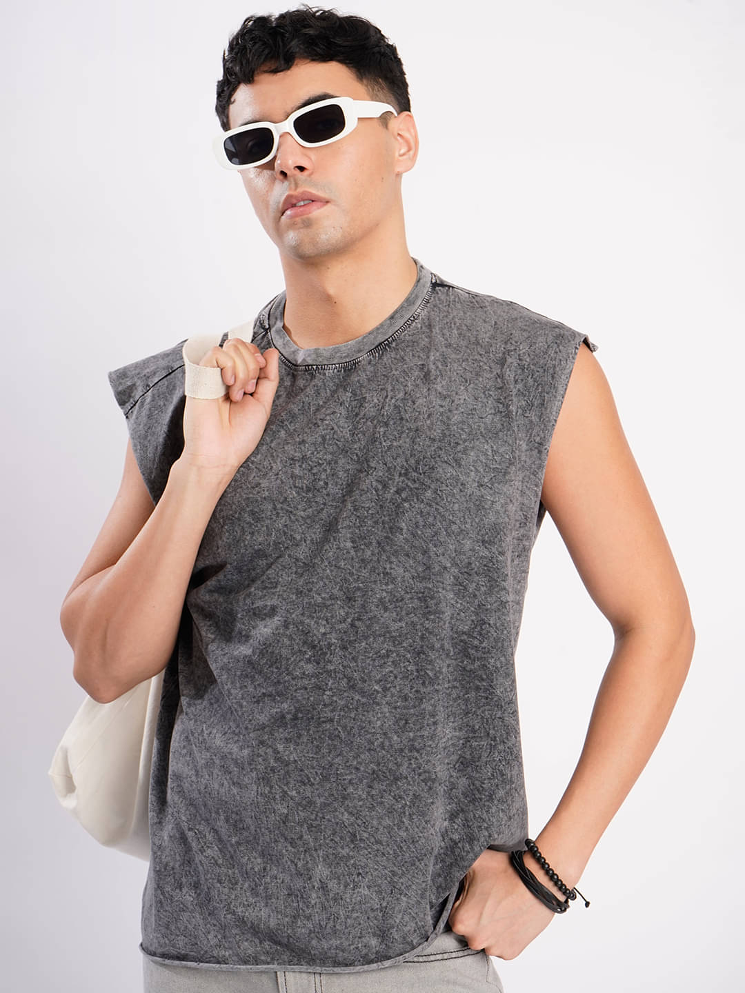 Bene Kleed Men 100% Cotton Oversized Fit Solid T-Shirt ( Grey ) Bene Kleed Men 100% Cotton Oversized Fit Solid T-Shirt ( Grey )
