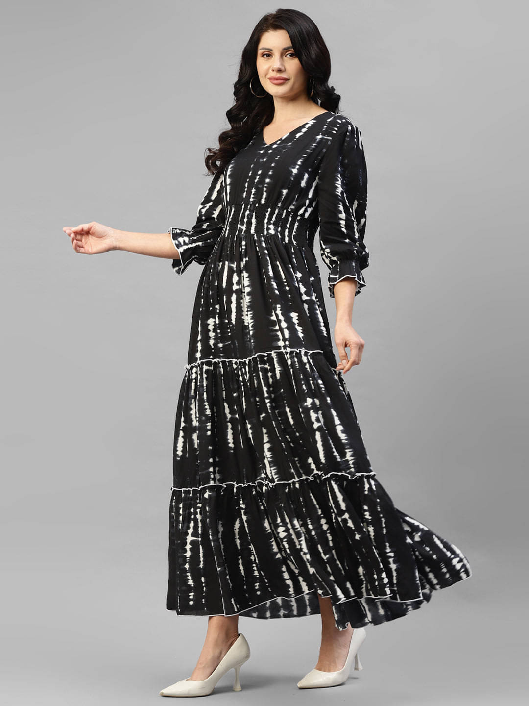     			JASH CREATION Women Crepe Printed Fit & Flare Dress ( Black )