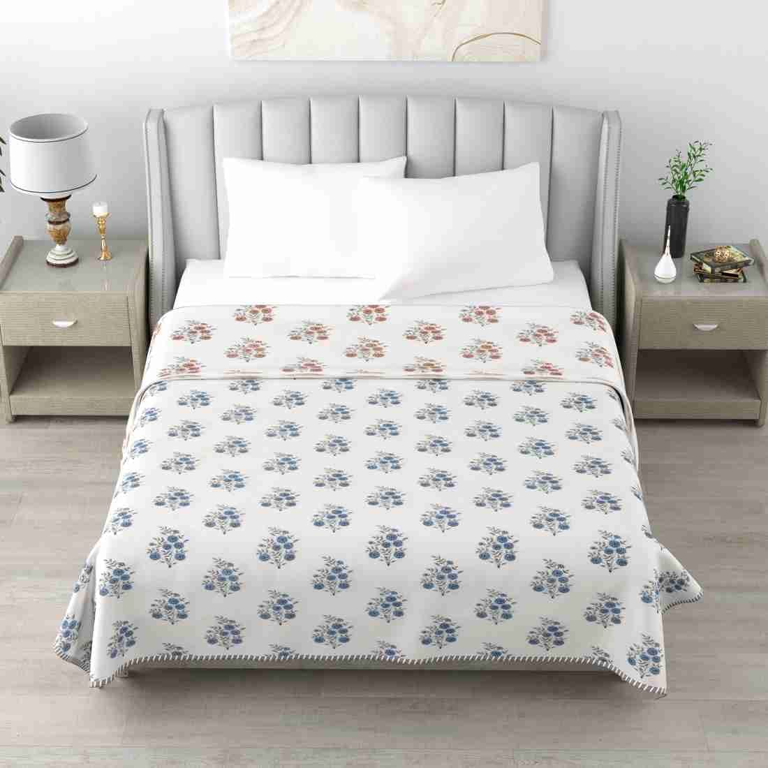     			Reversible Floral Printed Single Bed Dohar for AC Room - 152 cm x 244 cm (Width x Height)