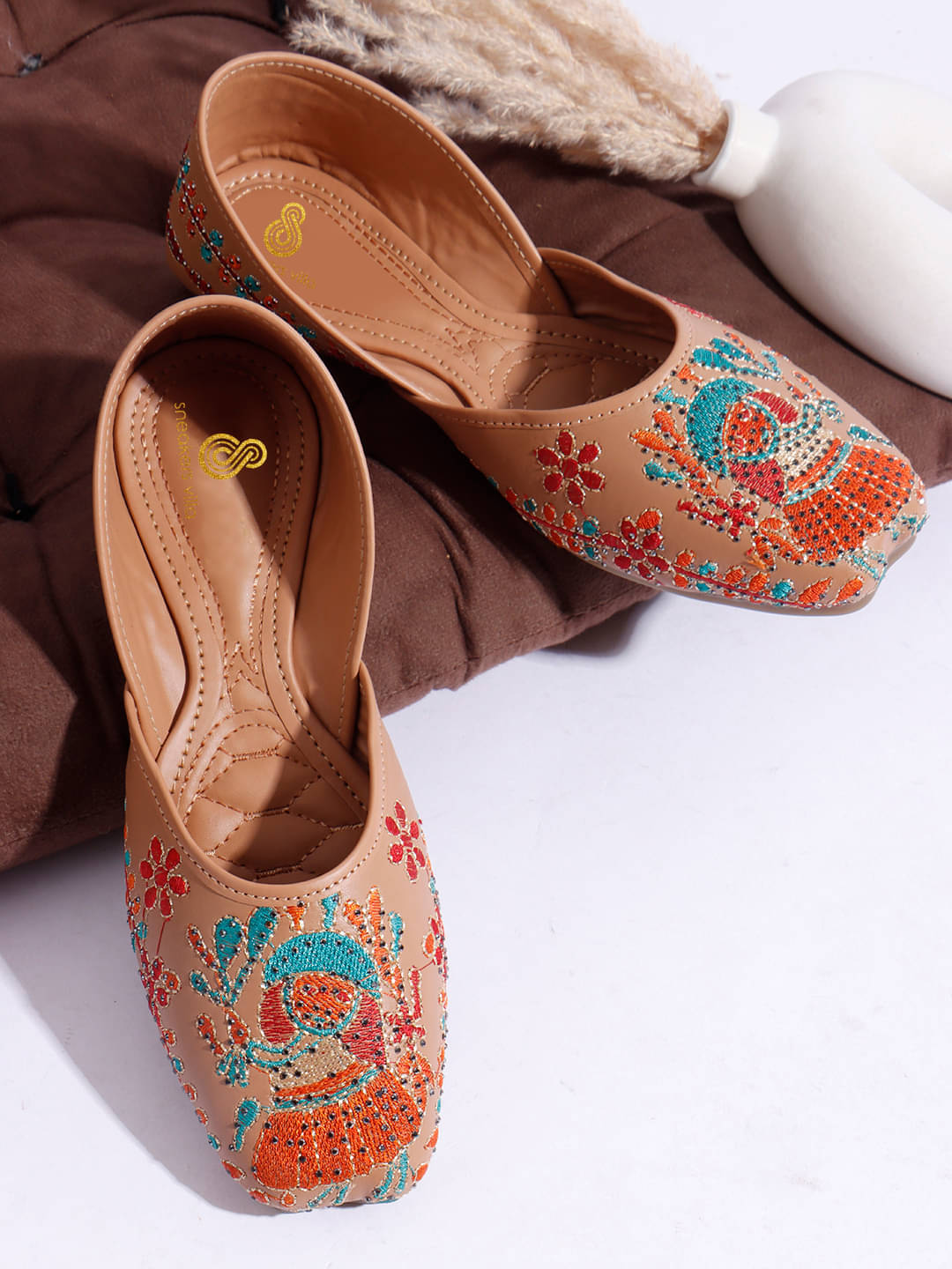 Sneakersvilla Tan Women's Mojaris Sneakersvilla Tan Women's Mojaris