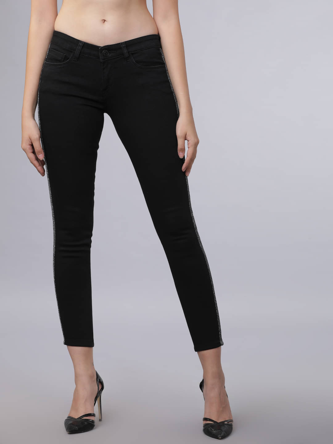     			Tokyo Talkies Women's Regular Fit Mid-Rise Jeans ( Black )