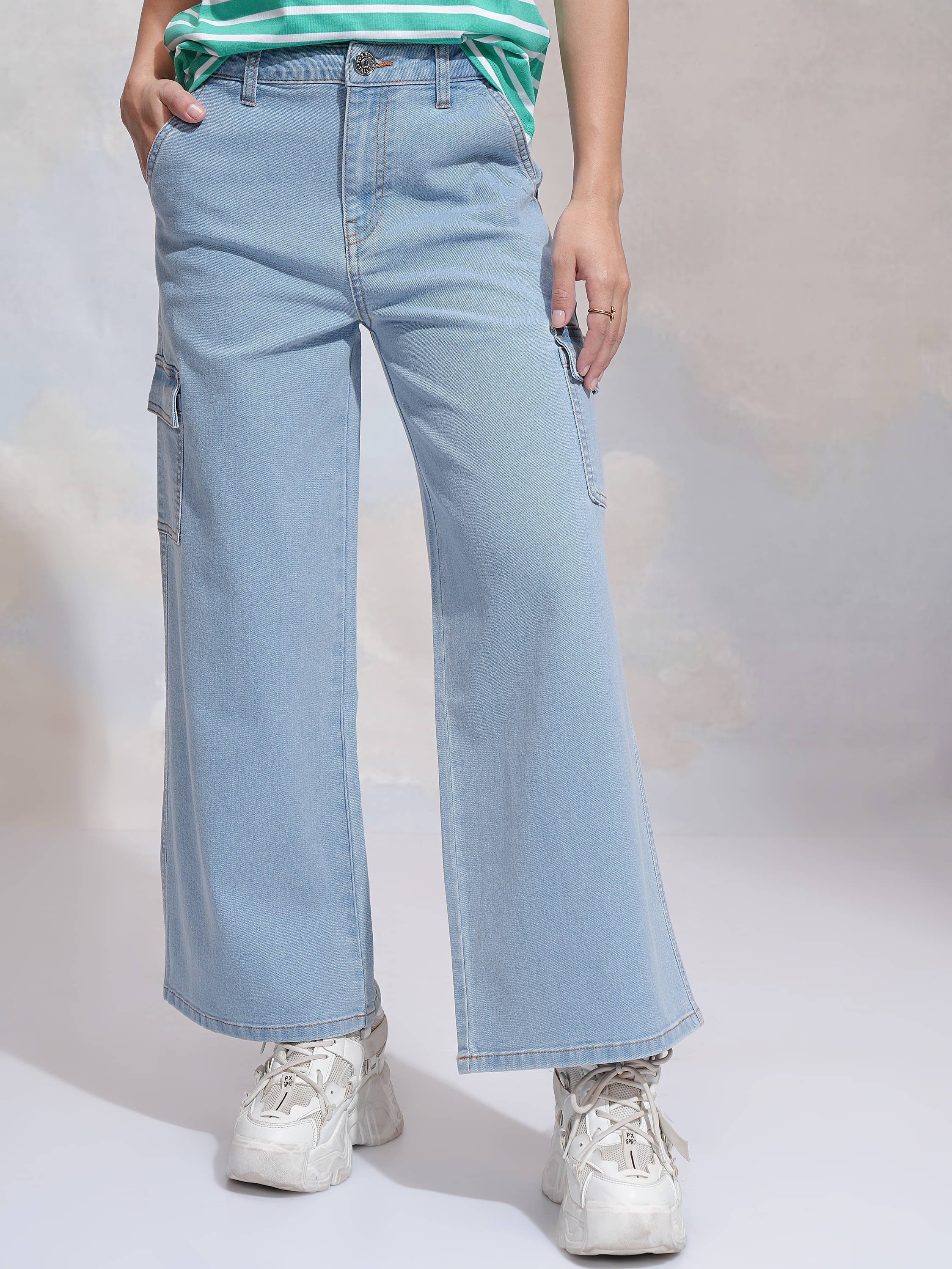     			Tokyo Talkies Women's Wide Leg Mid-Rise Jeans ( Light Blue )