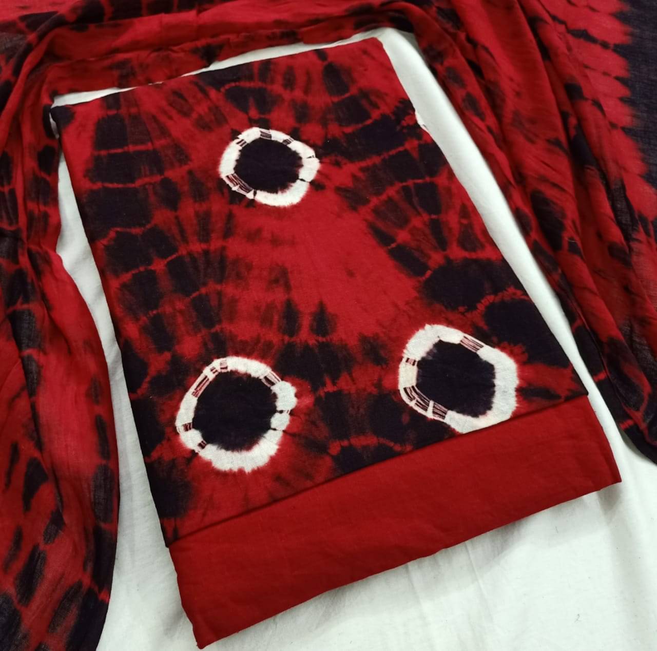 99SHADES Women Cotton Unstitched Dress Material ( Red ) 99SHADES Women Cotton Unstitched Dress Material ( Red )