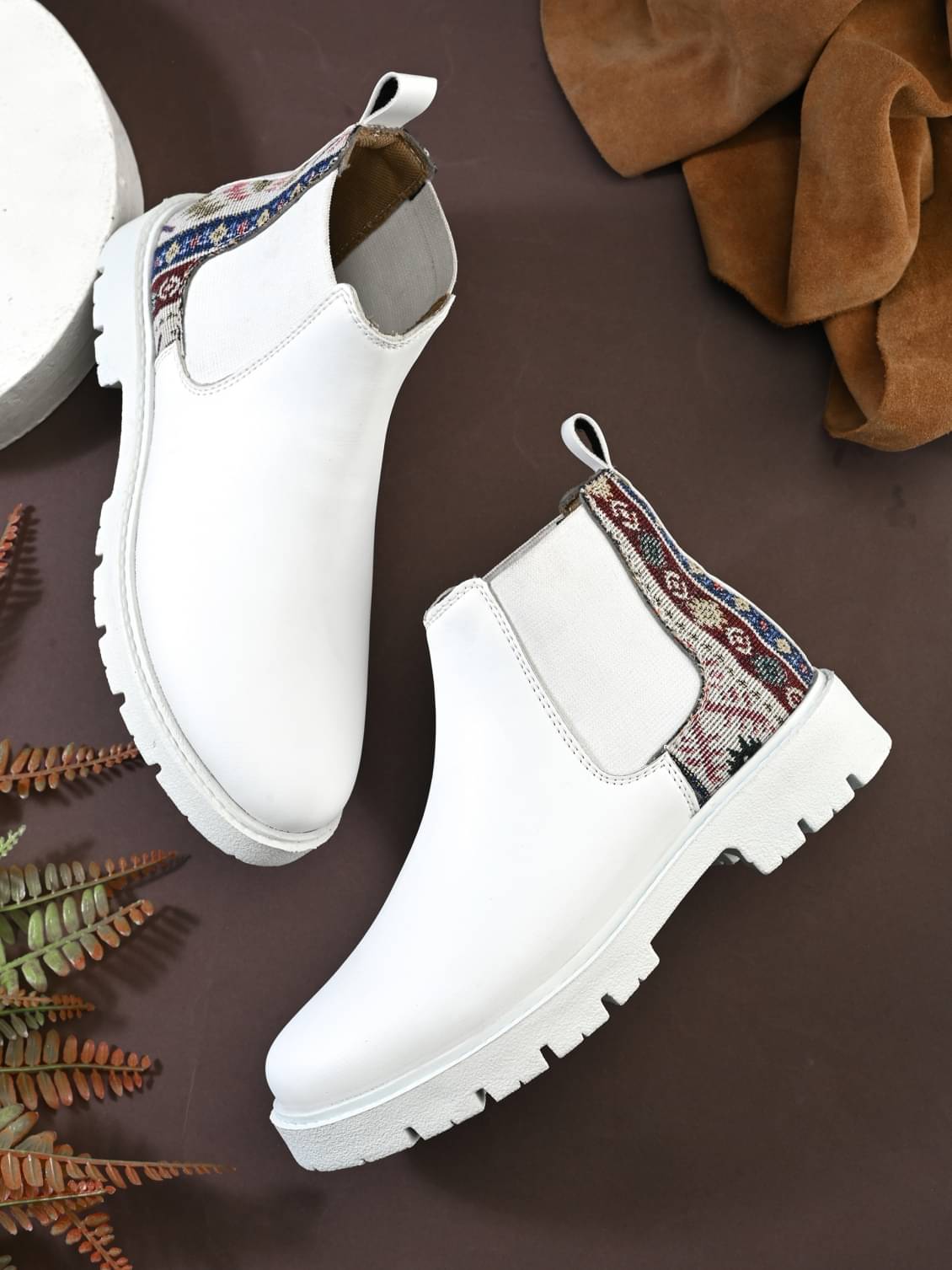     			Big Fox White Women's Mid Calf Length Boots