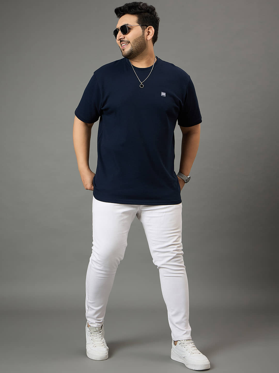Club York Men Cotton Blend Regular Fit Solid T-Shirt ( Navy )