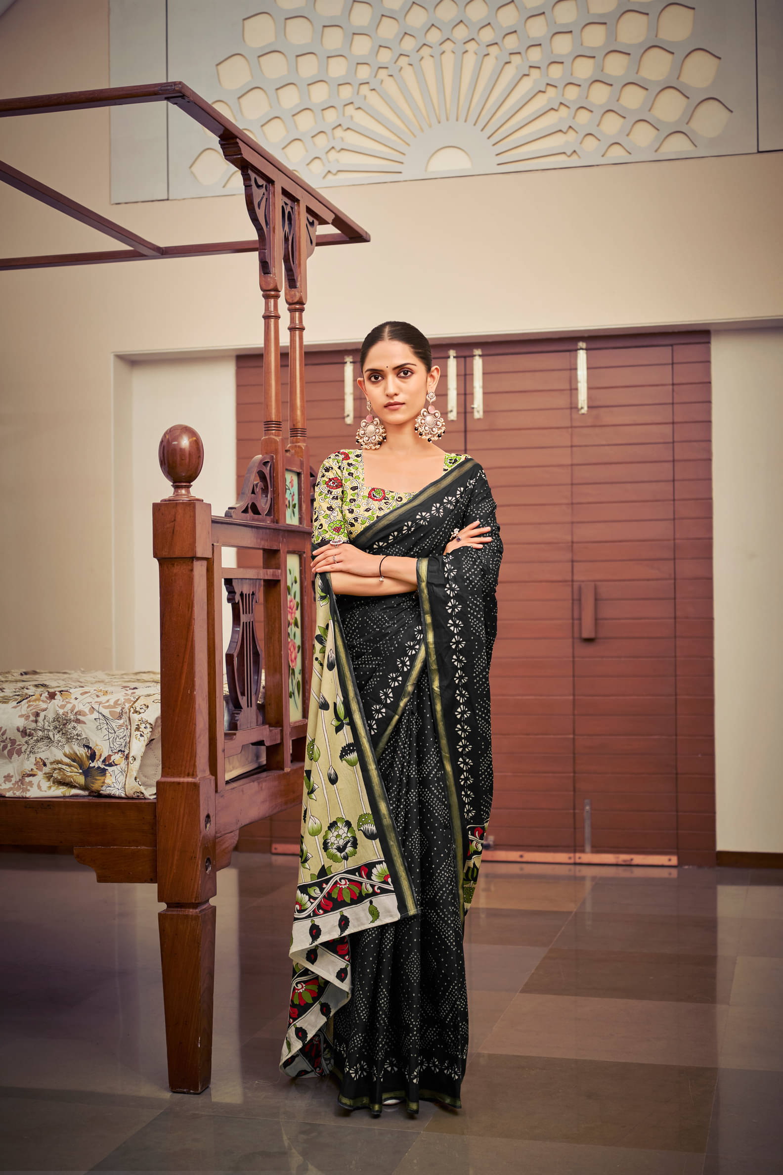 Granth Enterprise Cotton Printed Regular Saree With Unstitched Blouse Piece ( Black ) Granth Enterprise Cotton Printed Regular Saree With Unstitched Blouse Piece ( Black )