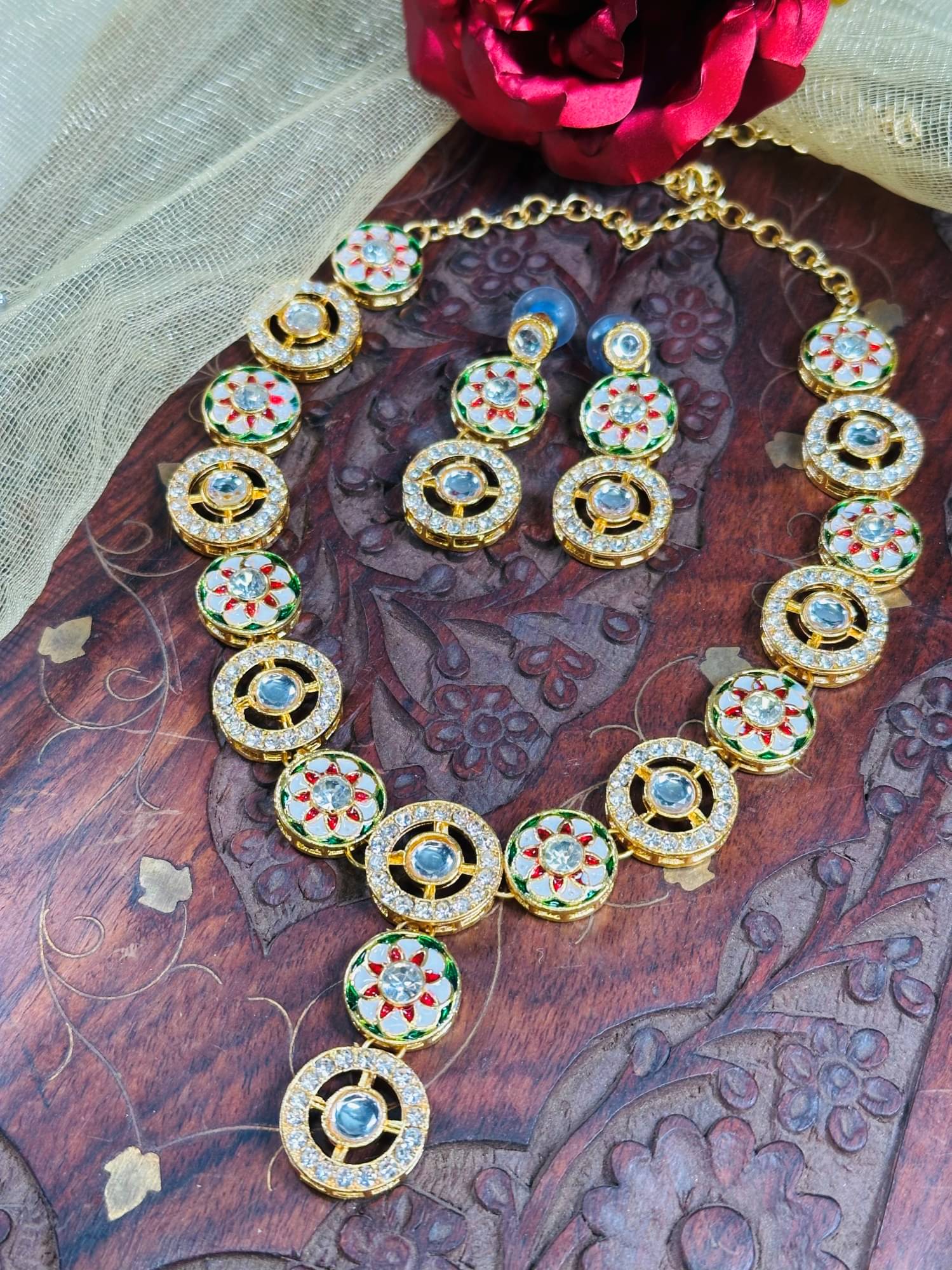     			JN HANDICEAFT Multicolor Alloy Necklace Set ( Pack of 1 )