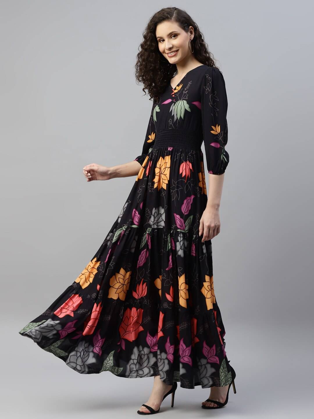     			Krunal Raiyani Women Crepe Printed Fit & Flare Dress ( Black )