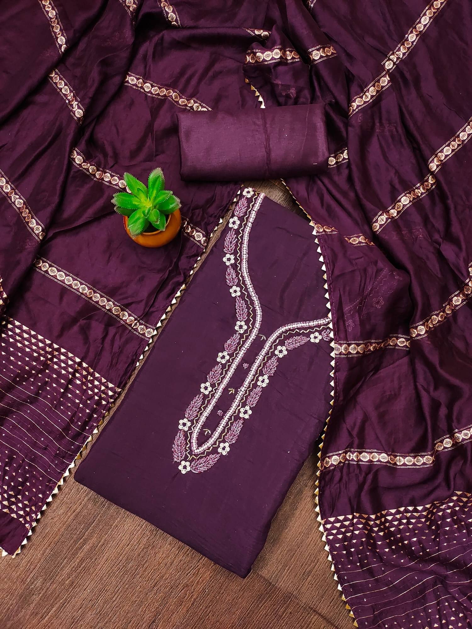     			Panbai sarees Women Cotton Blend Unstitched Dress Material ( Purple )