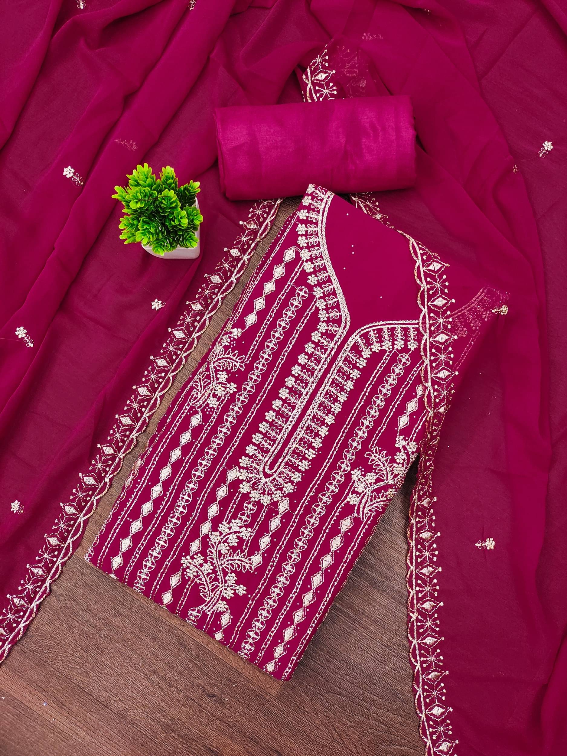     			Panbai sarees Women Georgette Unstitched Dress Material ( Pink )