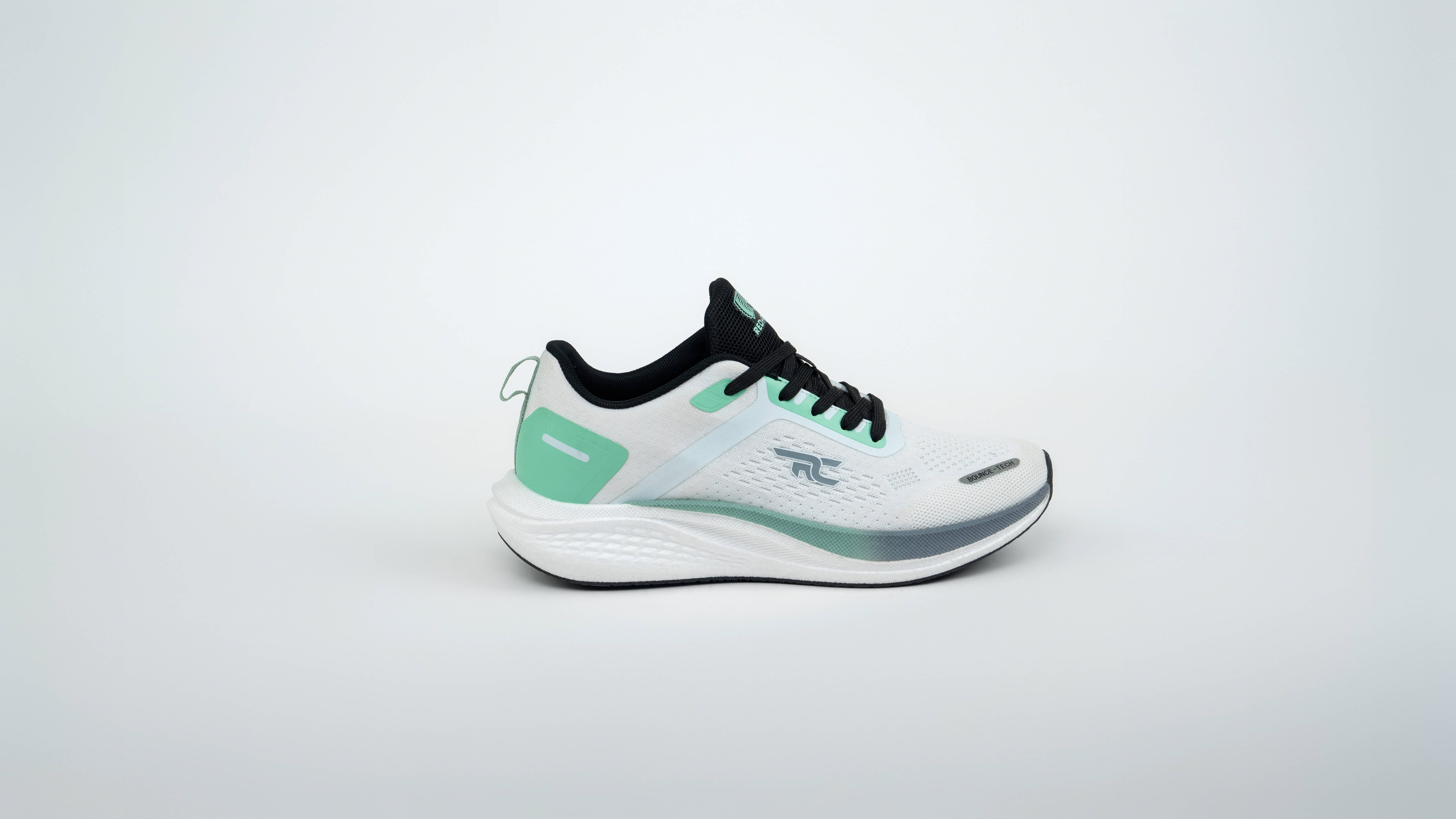     			Red Chief R1710 White Men's Sports Running Shoes