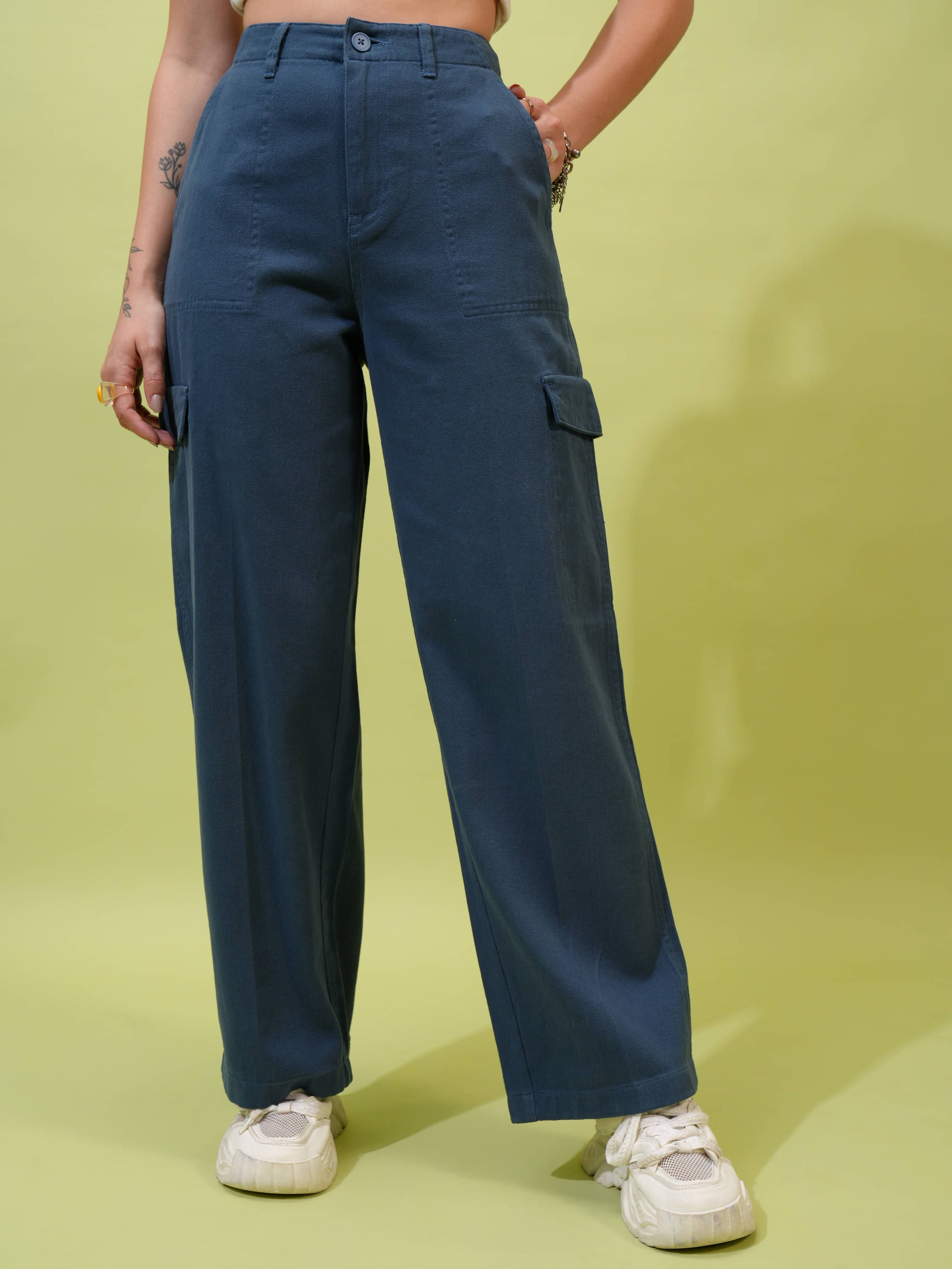     			Tokyo Talkies Women Cotton Cargos Trousers ( Green )