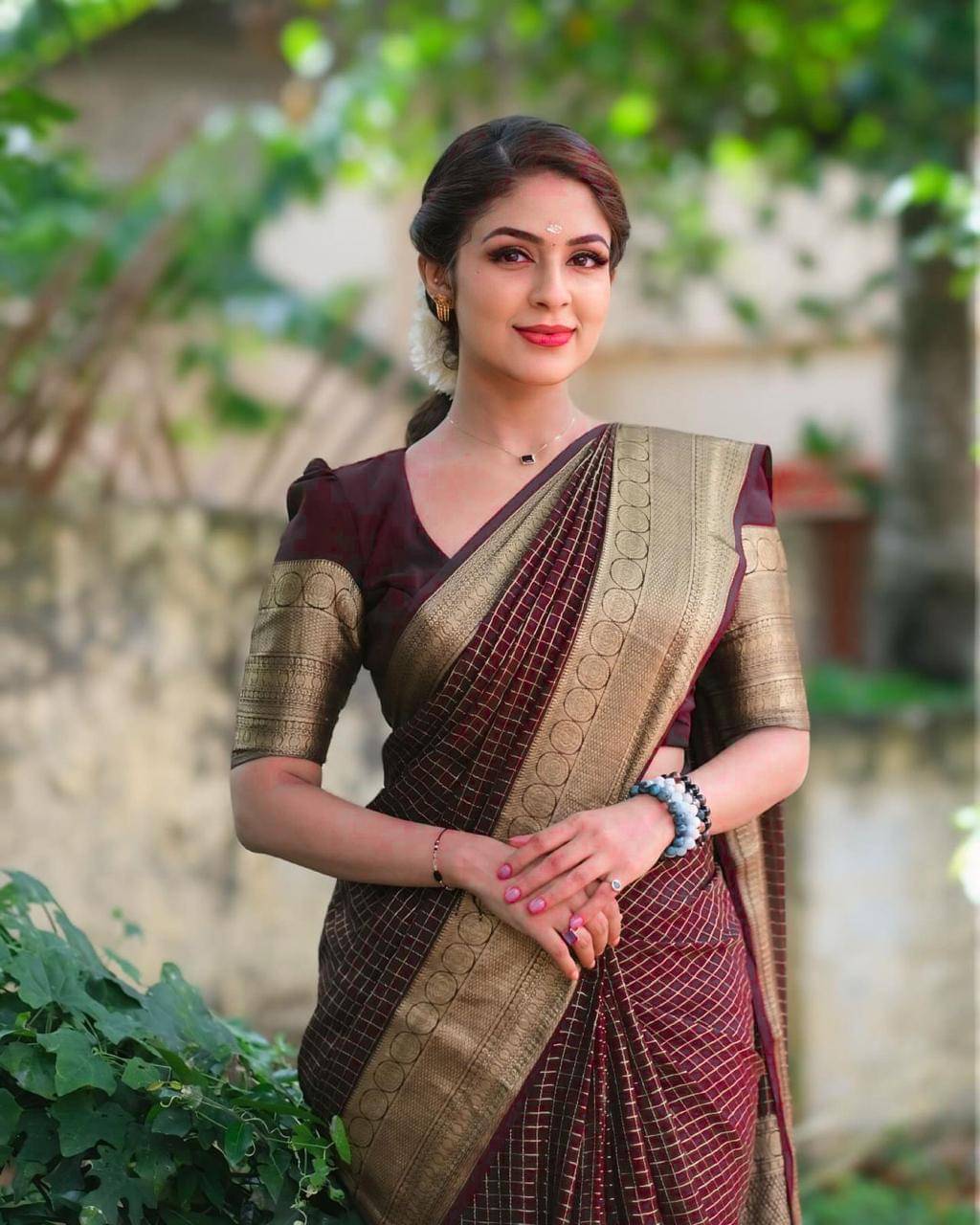     			Vastukala Silk Woven Kanjeevaram Sarees With Unstitched Blouse Piece ( Maroon )