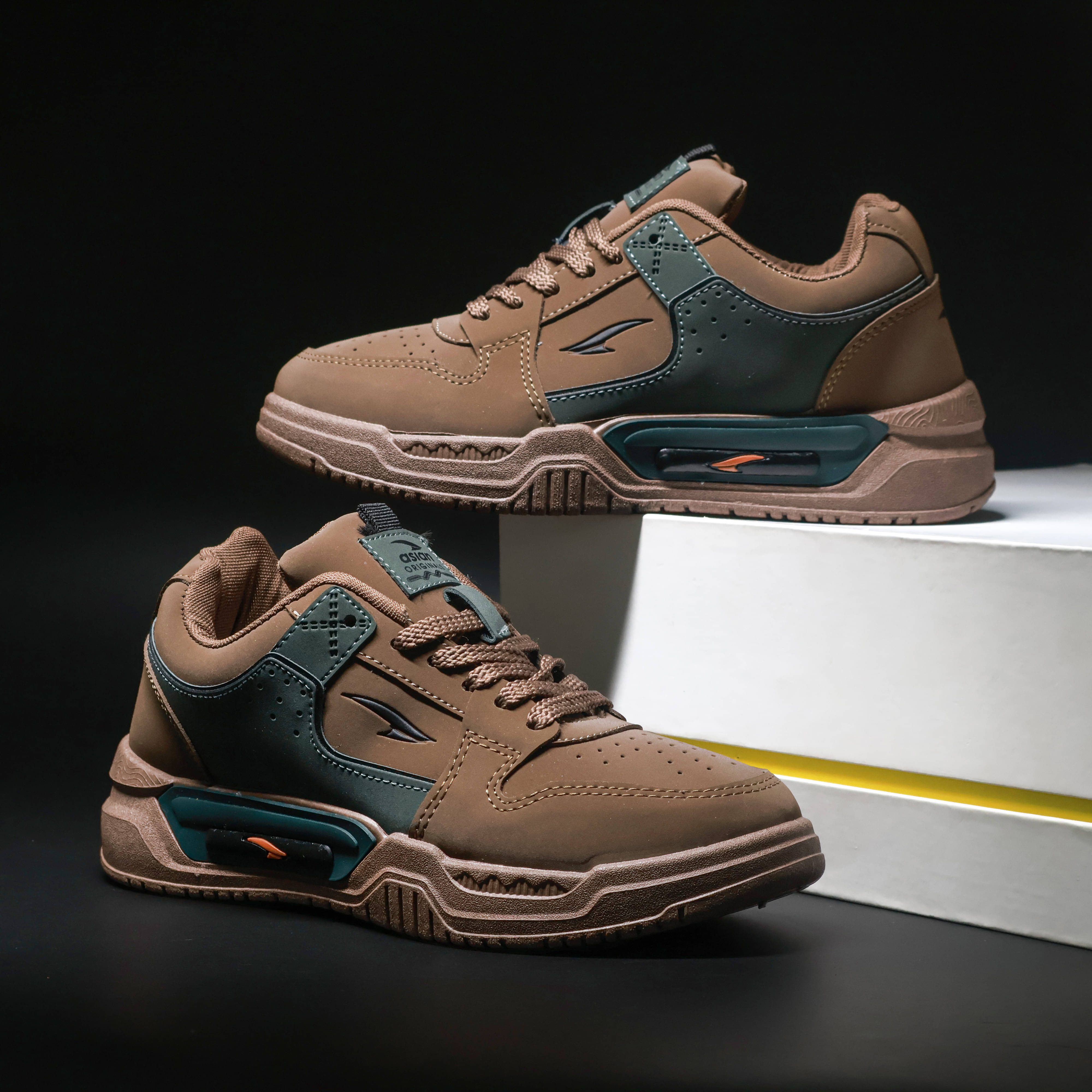     			ASIAN SHADOW-01 Brown Men's Sneakers