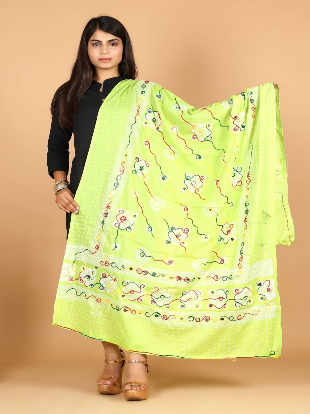     			Anjaneya Creations Women Cotton Blend Dupatta ( Green , Pack of 1 )