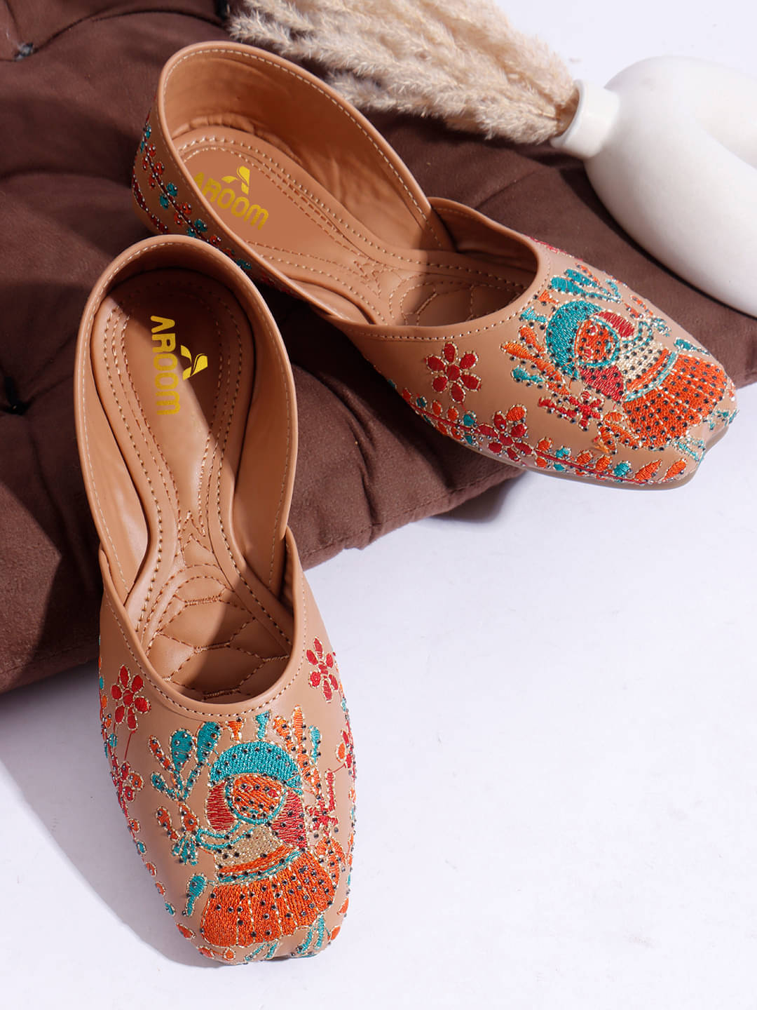 Aroom Tan Women's Mojaris Aroom Tan Women's Mojaris
