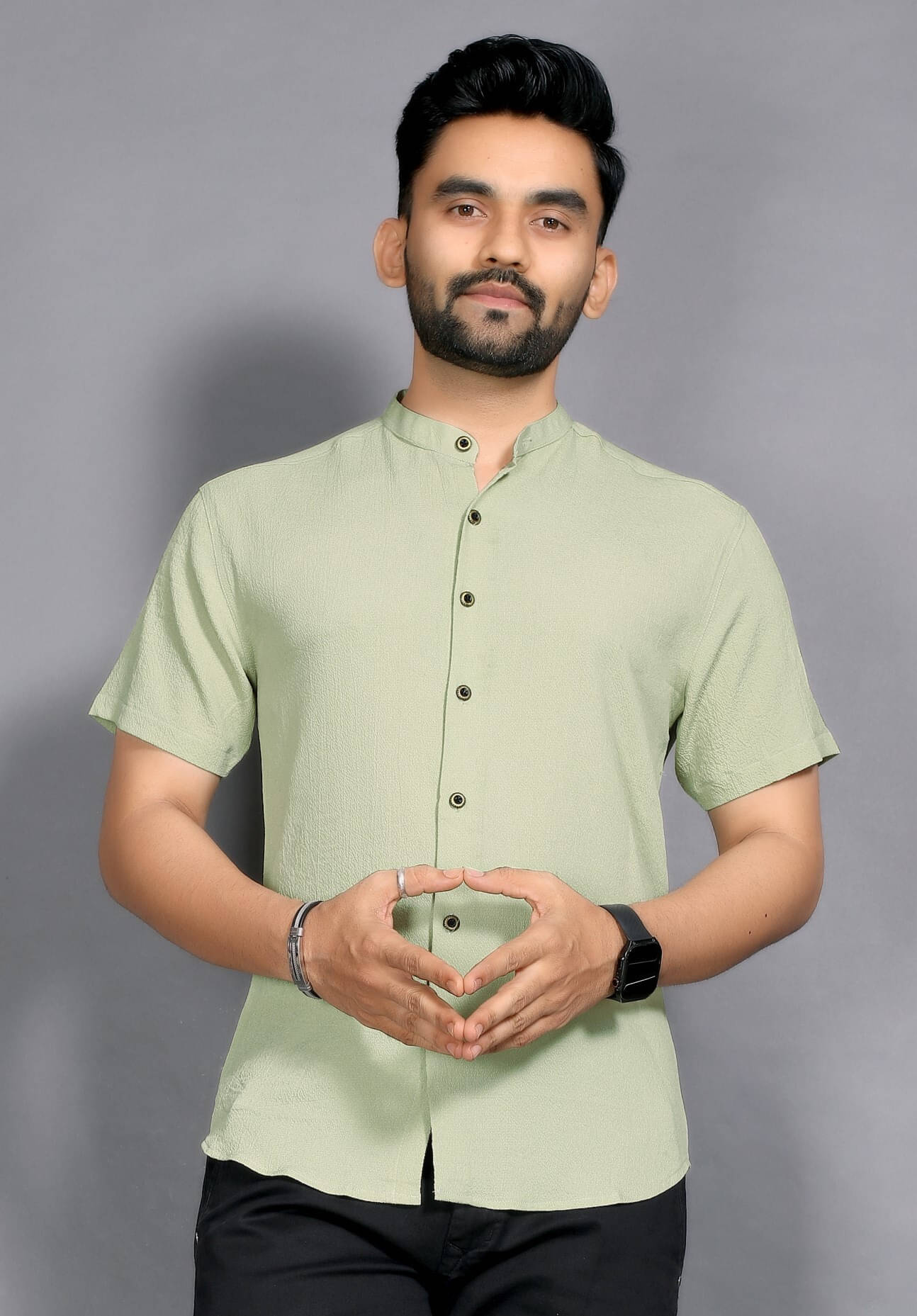 FABRIPPLE Polyester Regular Fit Popcorn Textured Half Sleeves Men's Casual Shirt - Green ( Pack of 1 )     			FABRIPPLE Polyester Regular Fit Popcorn Textured Half Sleeves Men's Casual Shirt - Green ( Pack of 1 )