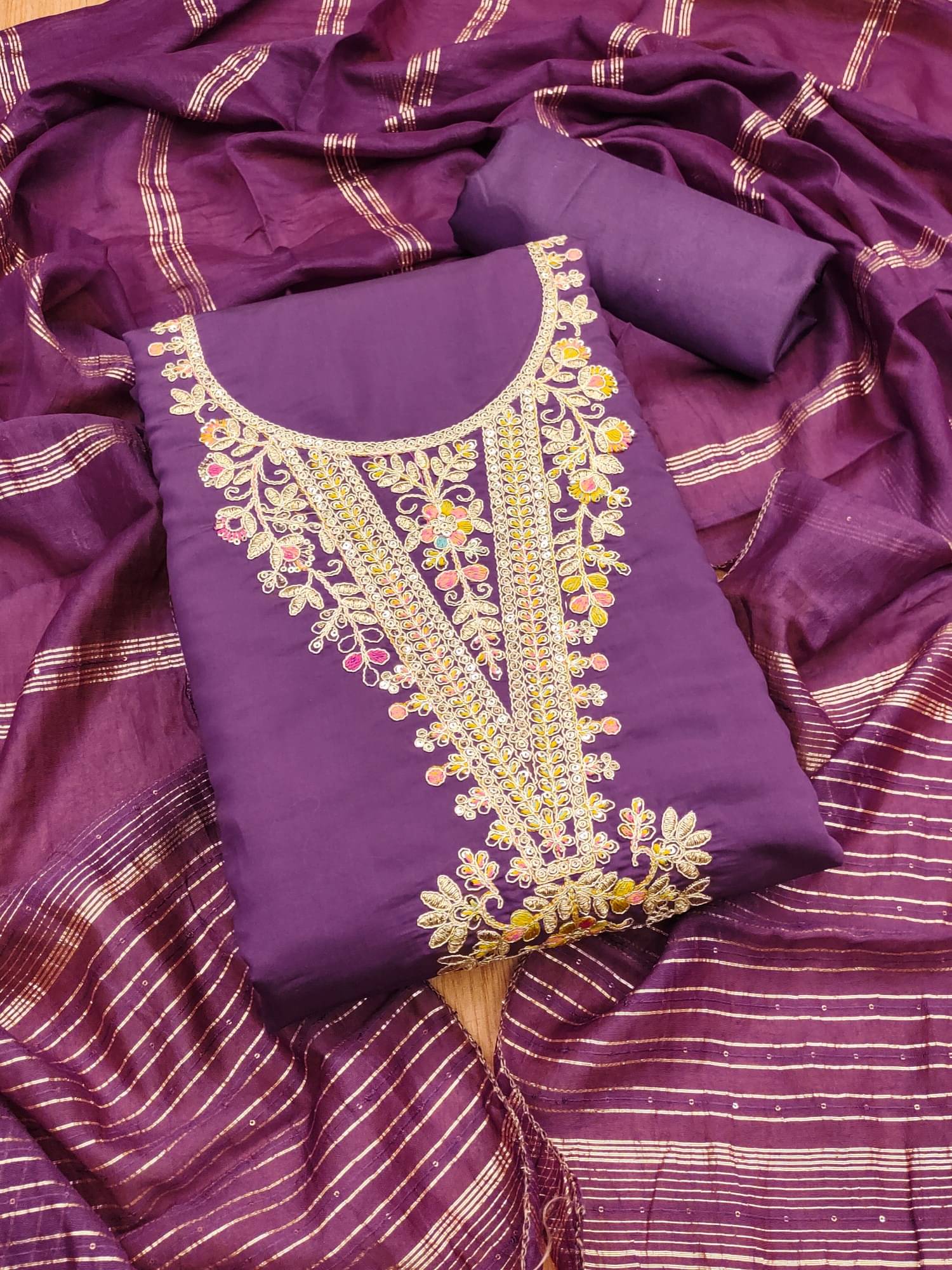 Panbai sarees Women Cotton Unstitched Dress Material ( Purple ) Panbai sarees Women Cotton Unstitched Dress Material ( Purple )