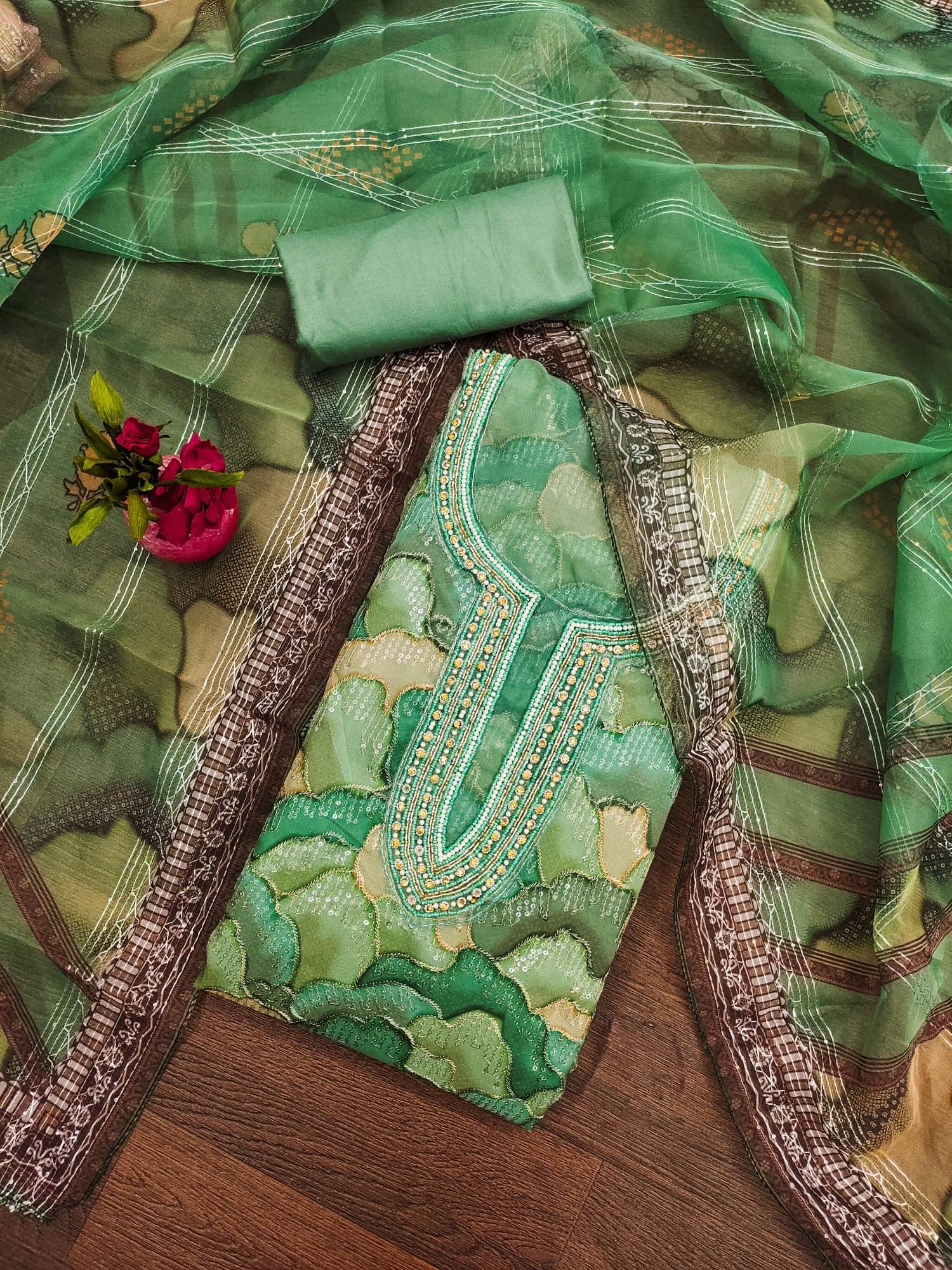     			Panbai sarees Women Organza Unstitched Dress Material ( Green )