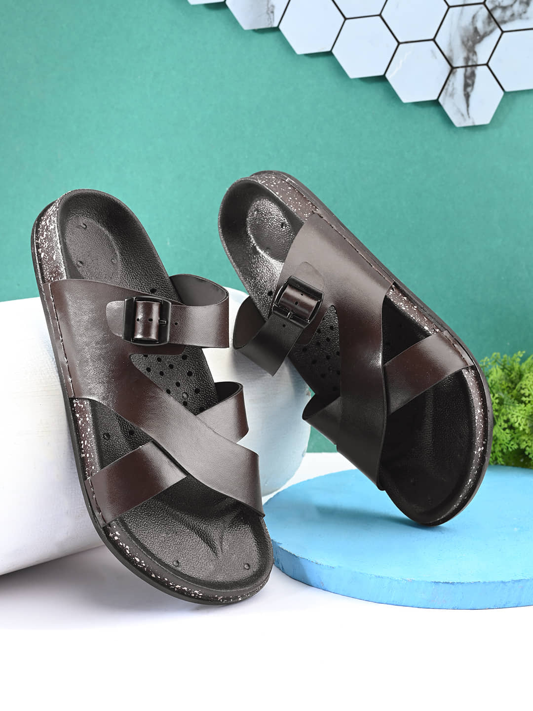 Sir Corbett Brown Men's Daily Slipper