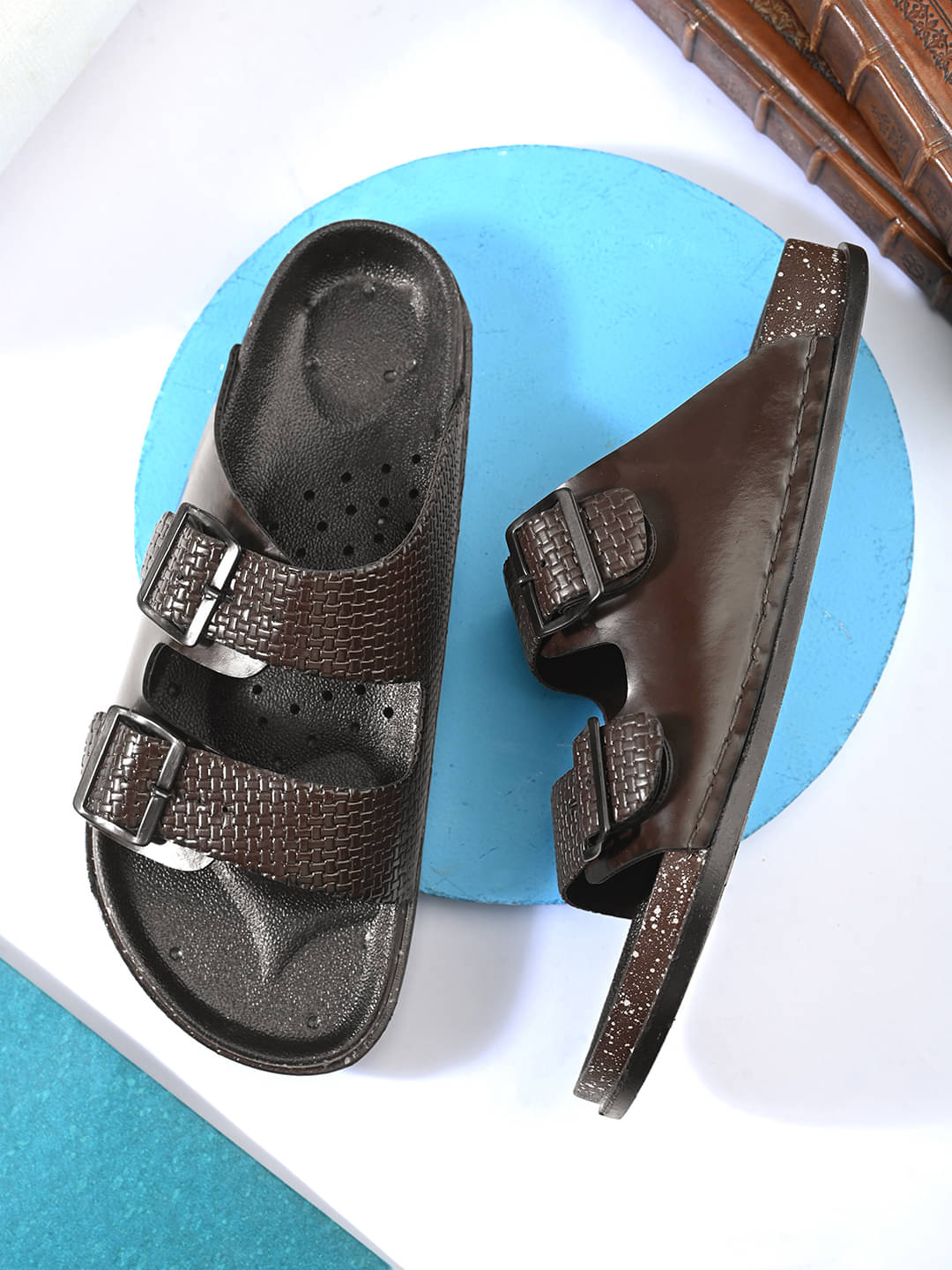     			Sir Corbett Brown Men's Daily Slipper