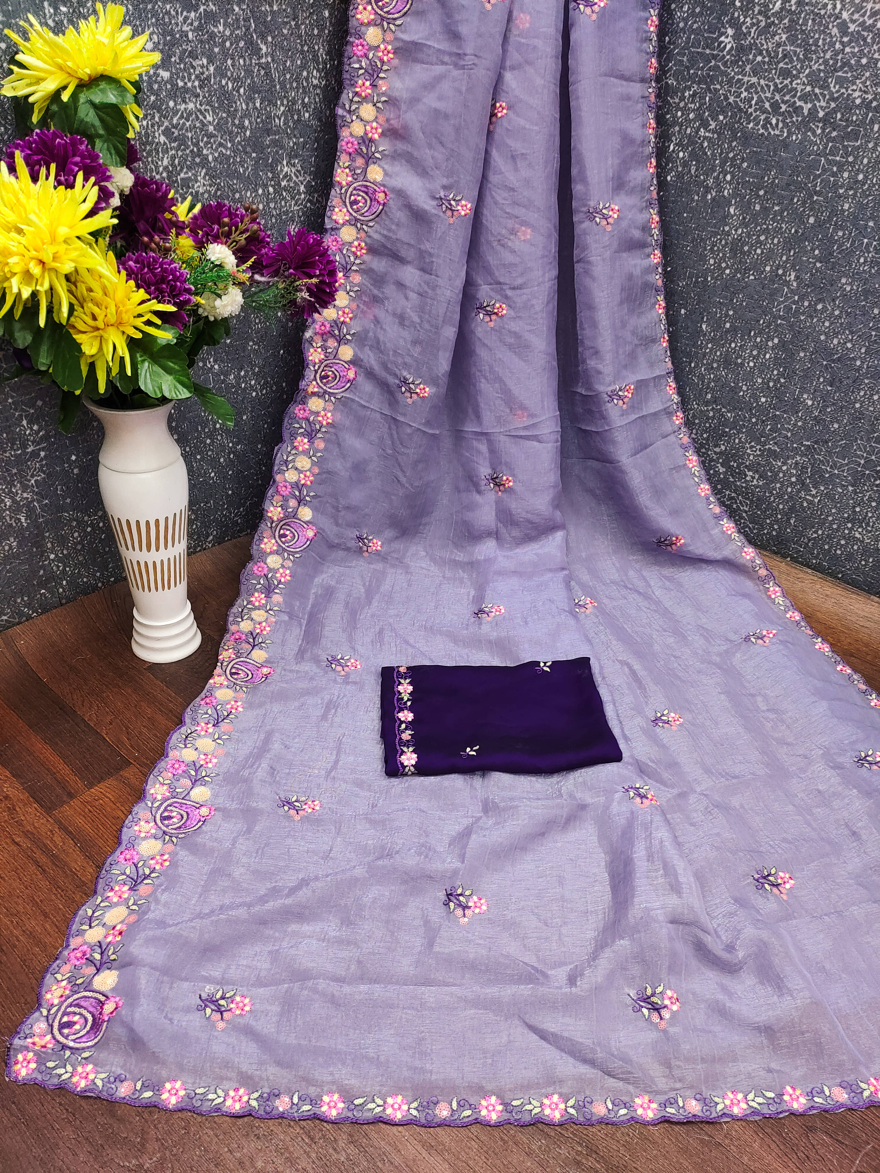     			Sitanjali Chanderi Embellished Chanderi saree With Unstitched Blouse Piece ( Lavender )