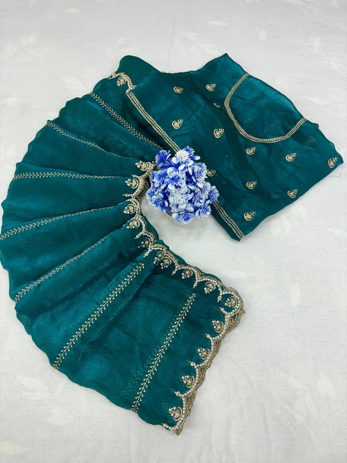     			Sitanjali Silk Blend Embellished Maheshwari Saree With Unstitched Blouse Piece ( Rama )