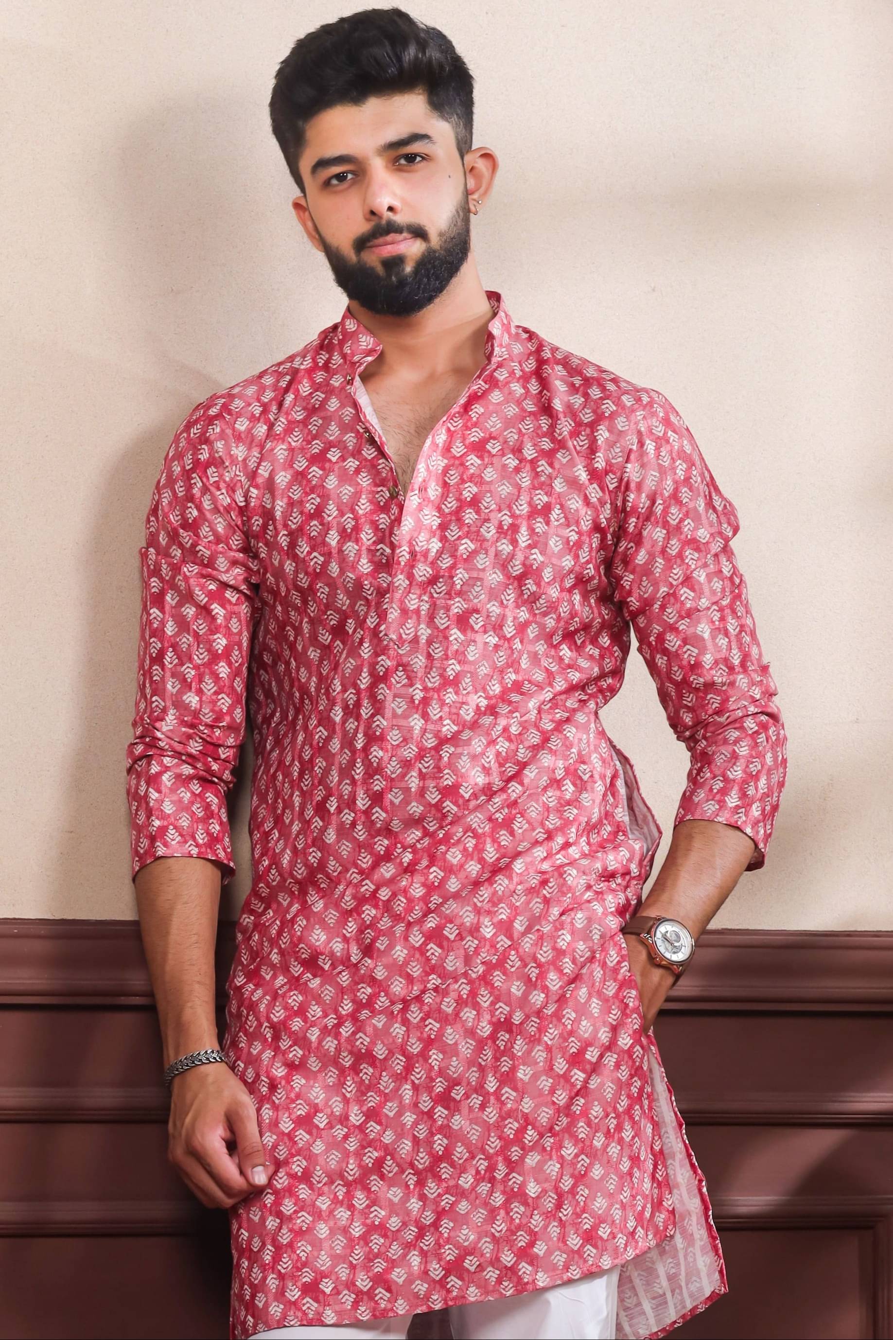     			koshin Red Cotton Blend Men's Regular Kurta ( Pack of 1 )