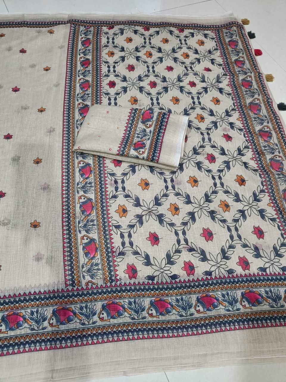 supalee Tex Linen Printed Regular Saree With Unstitched Blouse Piece ( Multicolor 2 ) supalee Tex Linen Printed Regular Saree With Unstitched Blouse Piece ( Multicolor 2 )