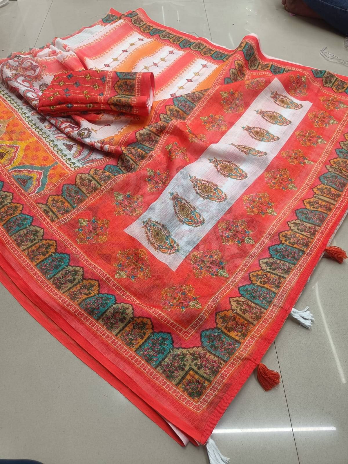 Kalpana Creation Linen Printed Regular Saree With Unstitched Blouse Piece ( Multicolor 2 )     			Kalpana Creation Linen Printed Regular Saree With Unstitched Blouse Piece ( Multicolor 2 )