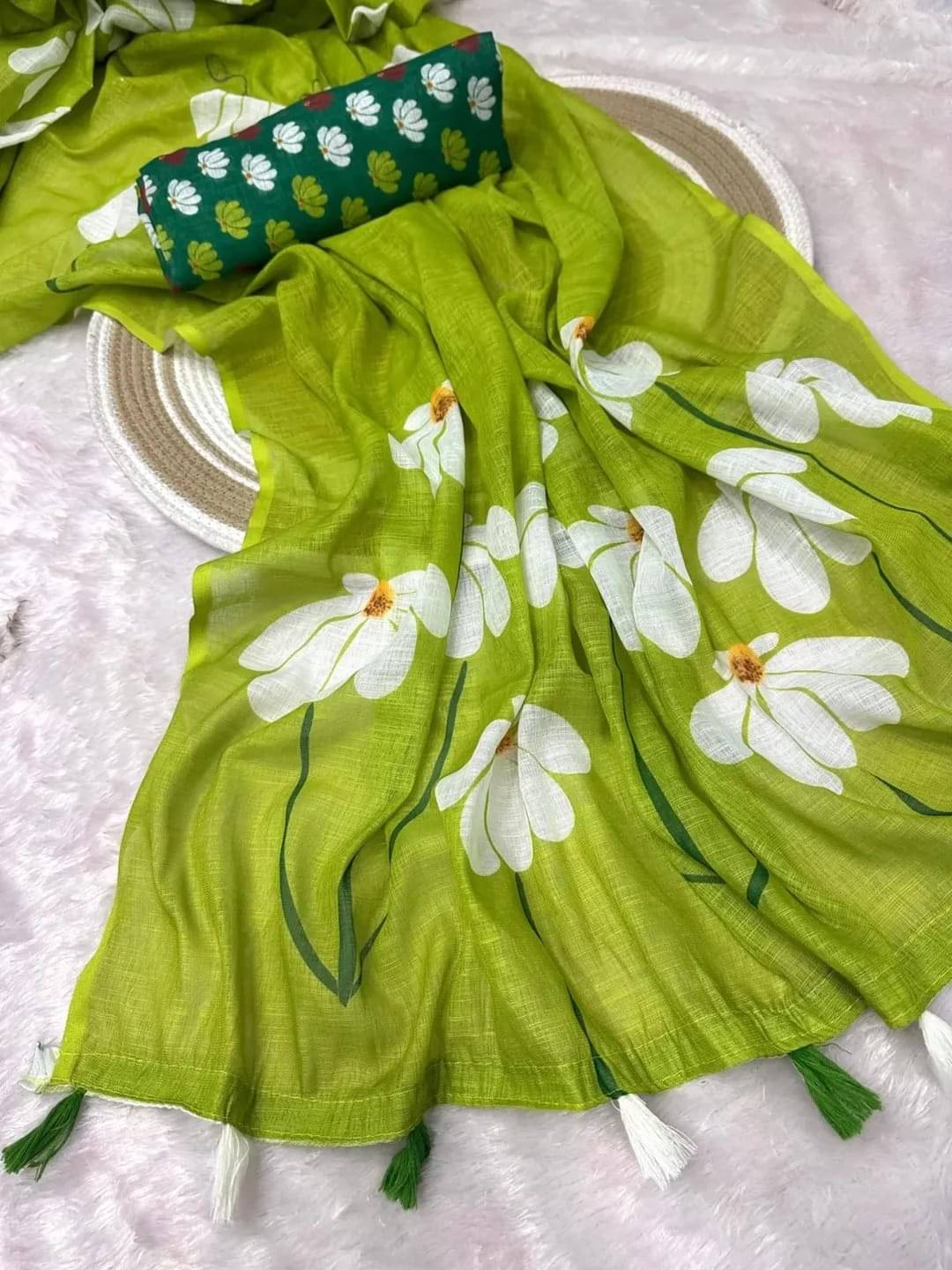     			Kalpana Creation Linen Printed Regular Saree With Unstitched Blouse Piece ( Multicolor 2 )