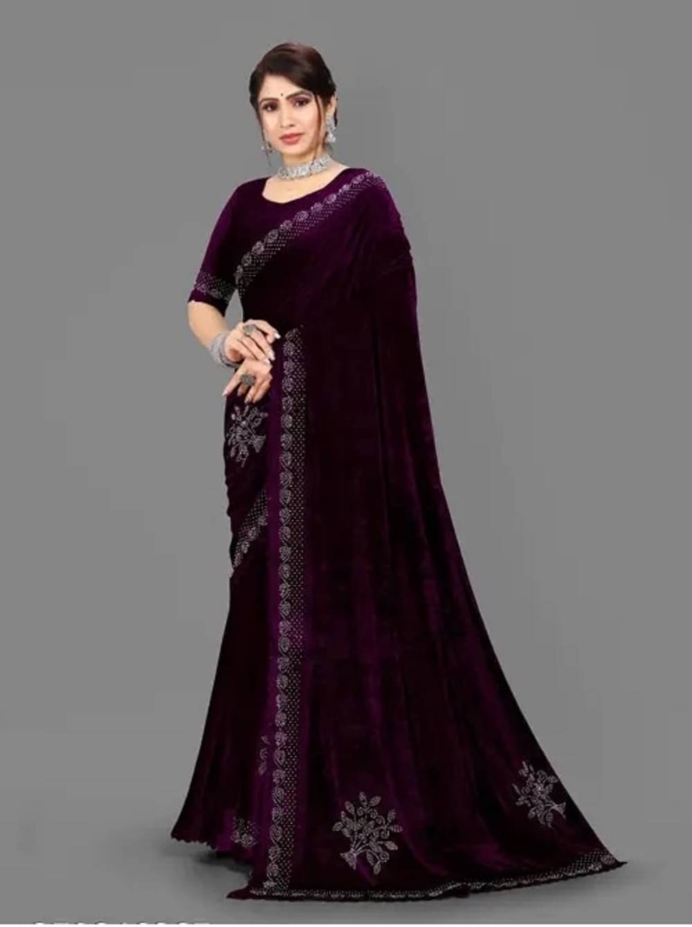     			PALKAANO Velvet Solid Regular Saree With Unstitched Blouse Piece ( Brown )