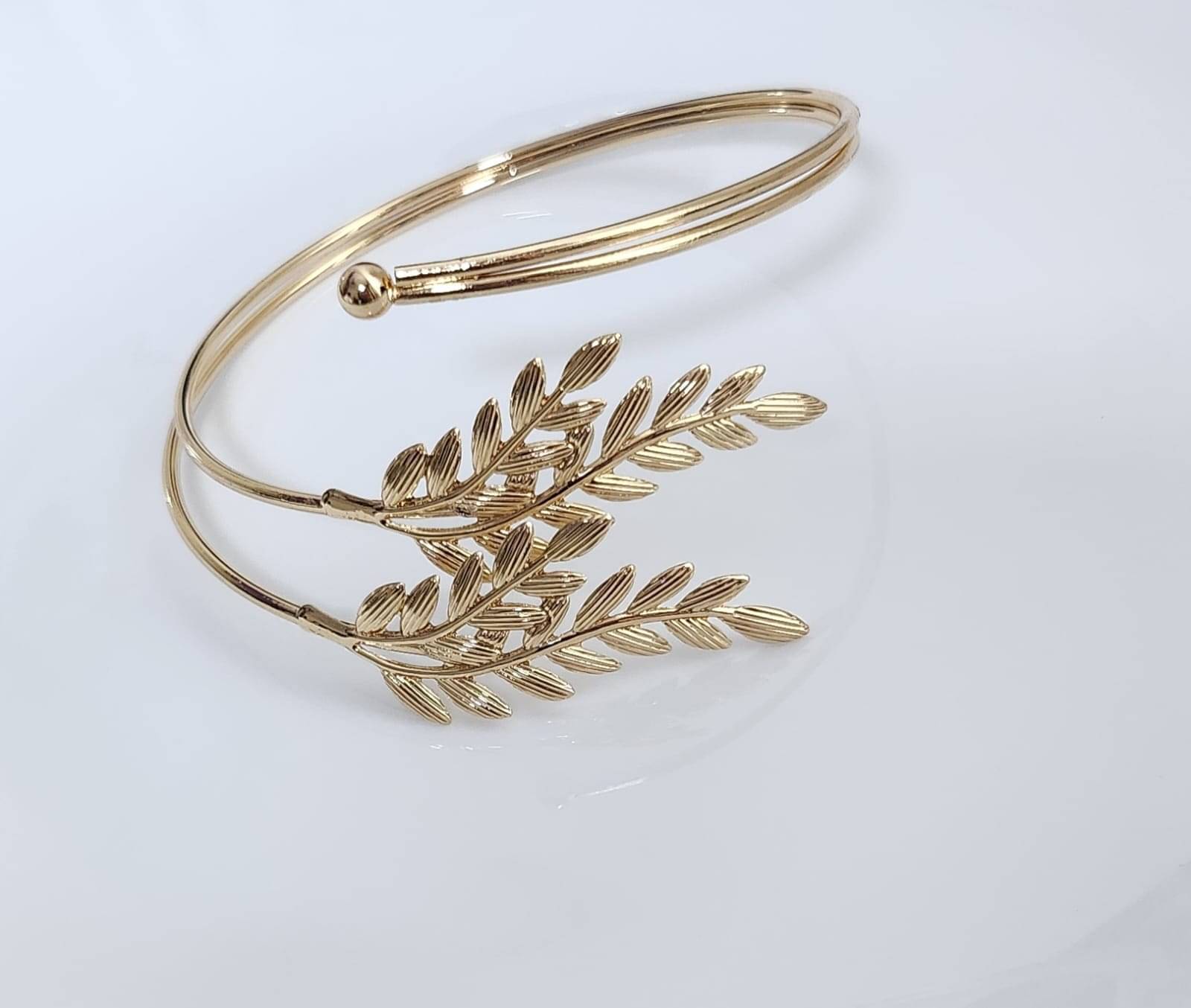 Piu Jewels Gold Cuff ( Pack of 1 ) Piu Jewels Gold Cuff ( Pack of 1 )