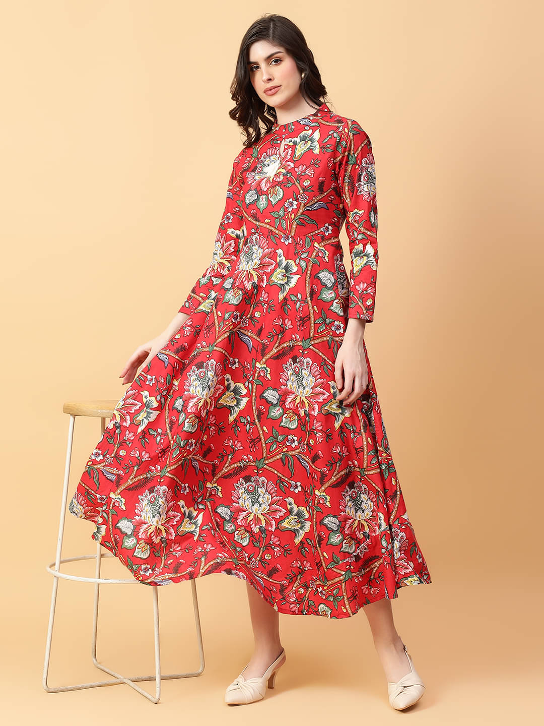     			aayusika Women Cotton Embroidered Anarkali Kurti ( Red )