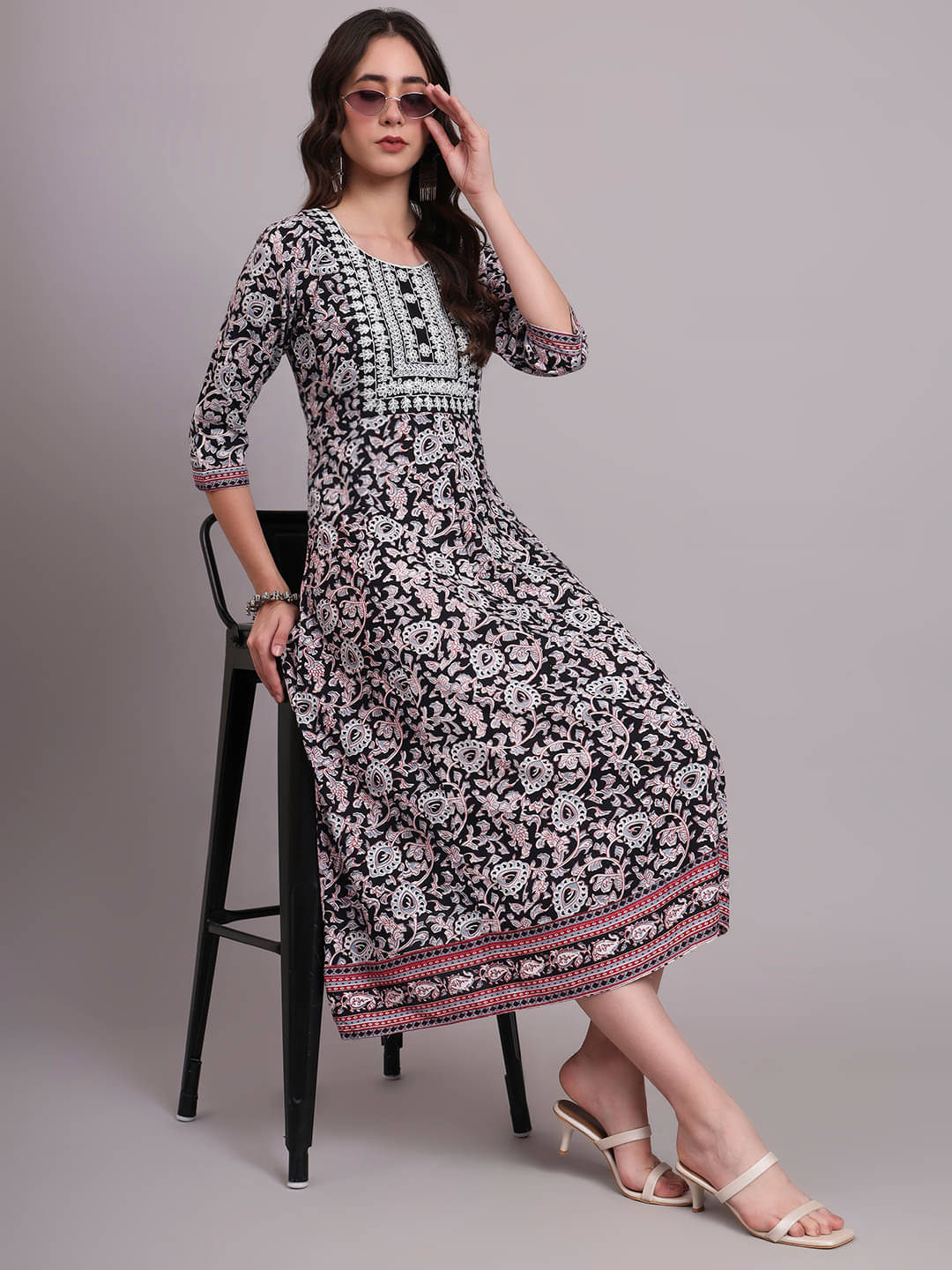 aayusika Women Rayon Printed Anarkali Kurti ( black ) aayusika Women Rayon Printed Anarkali Kurti ( black )