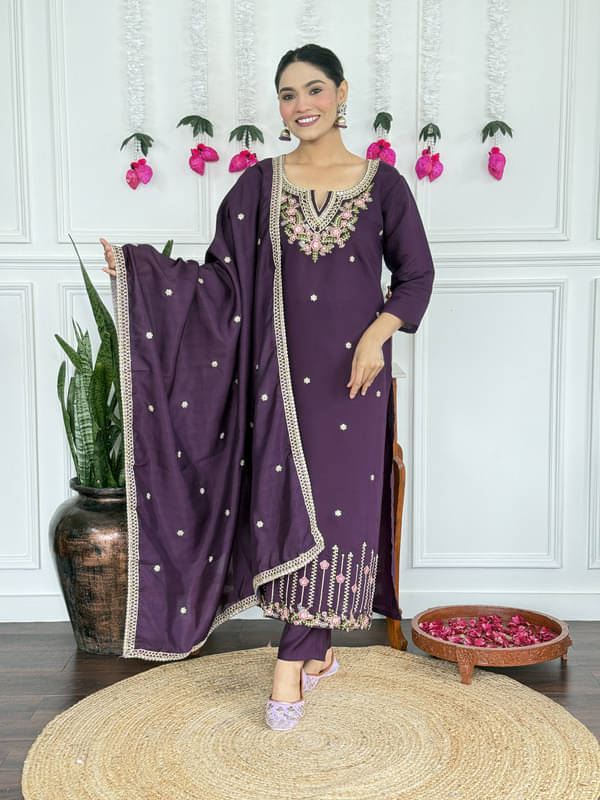     			piludi Women Chanderi Embroidered Straight Kurti With Pants ( Wine )